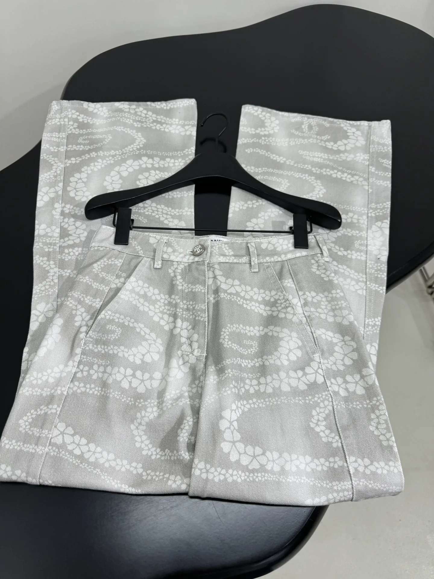 CHANELリゾート風マイクロフレズボン - 画像 (9)