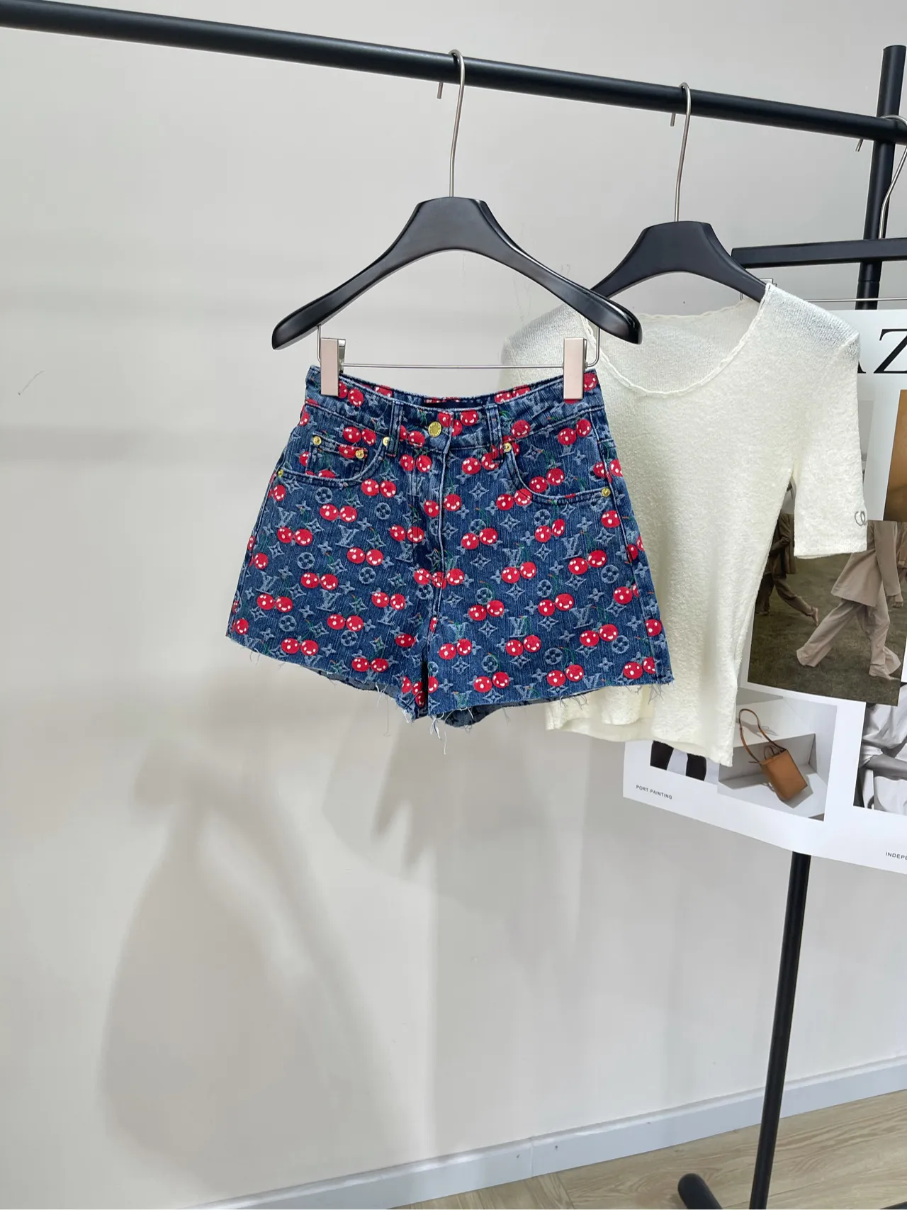 Louis Vuitton ダークブルーチェリーデニムショートパンツスリムスタイル