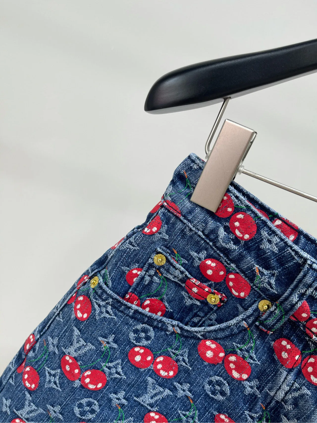 Louis Vuitton ダークブルーチェリーデニムショートパンツスリムスタイル - 画像 (4)