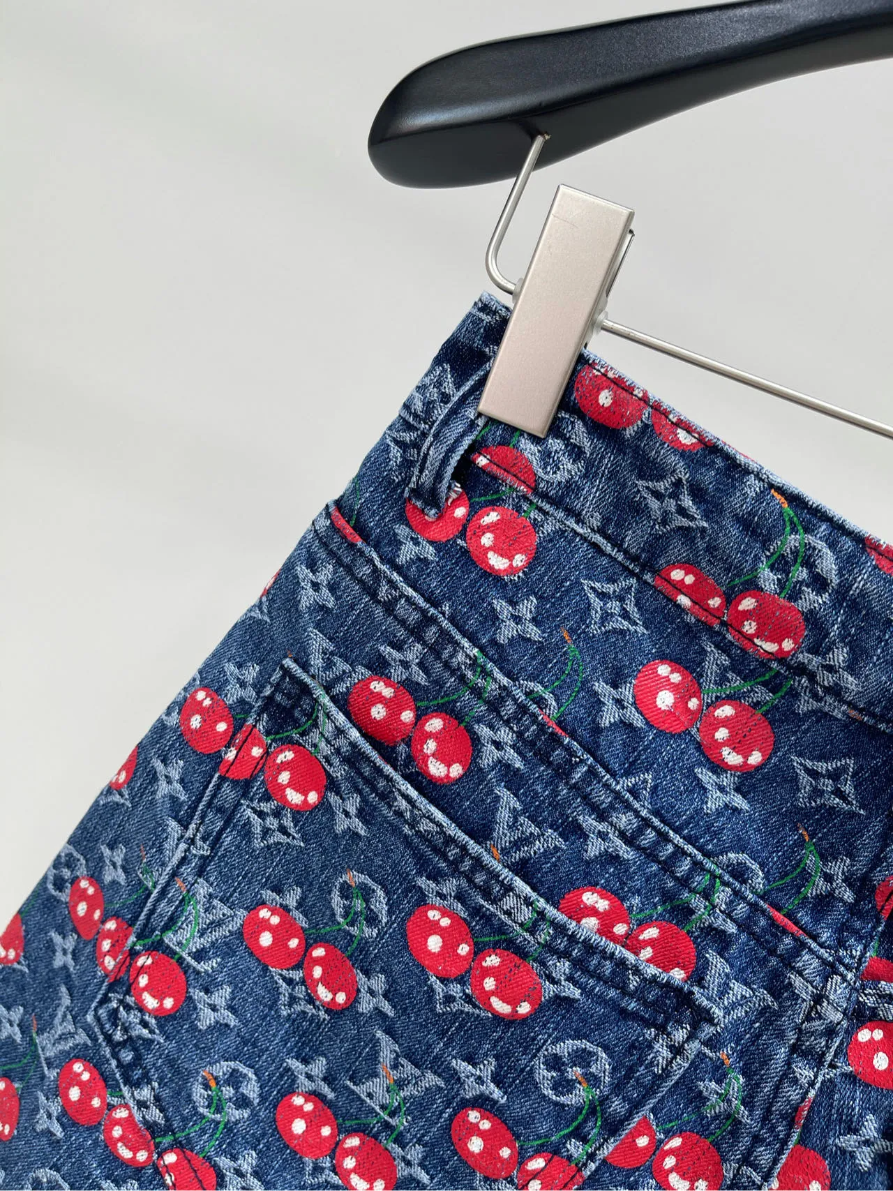 Louis Vuitton ダークブルーチェリーデニムショートパンツスリムスタイル - 画像 (10)