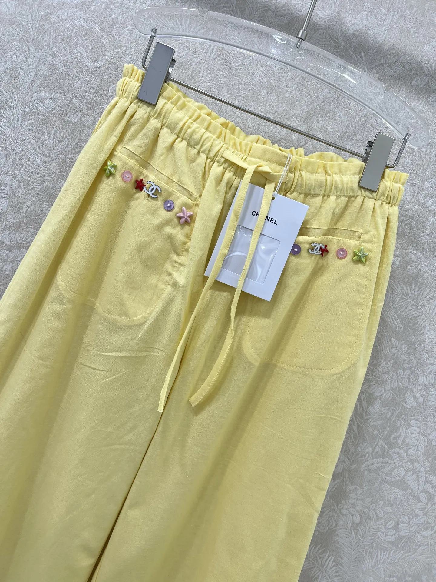Chanel イエロー小香25新款ワイドパンツ - 画像 (5)