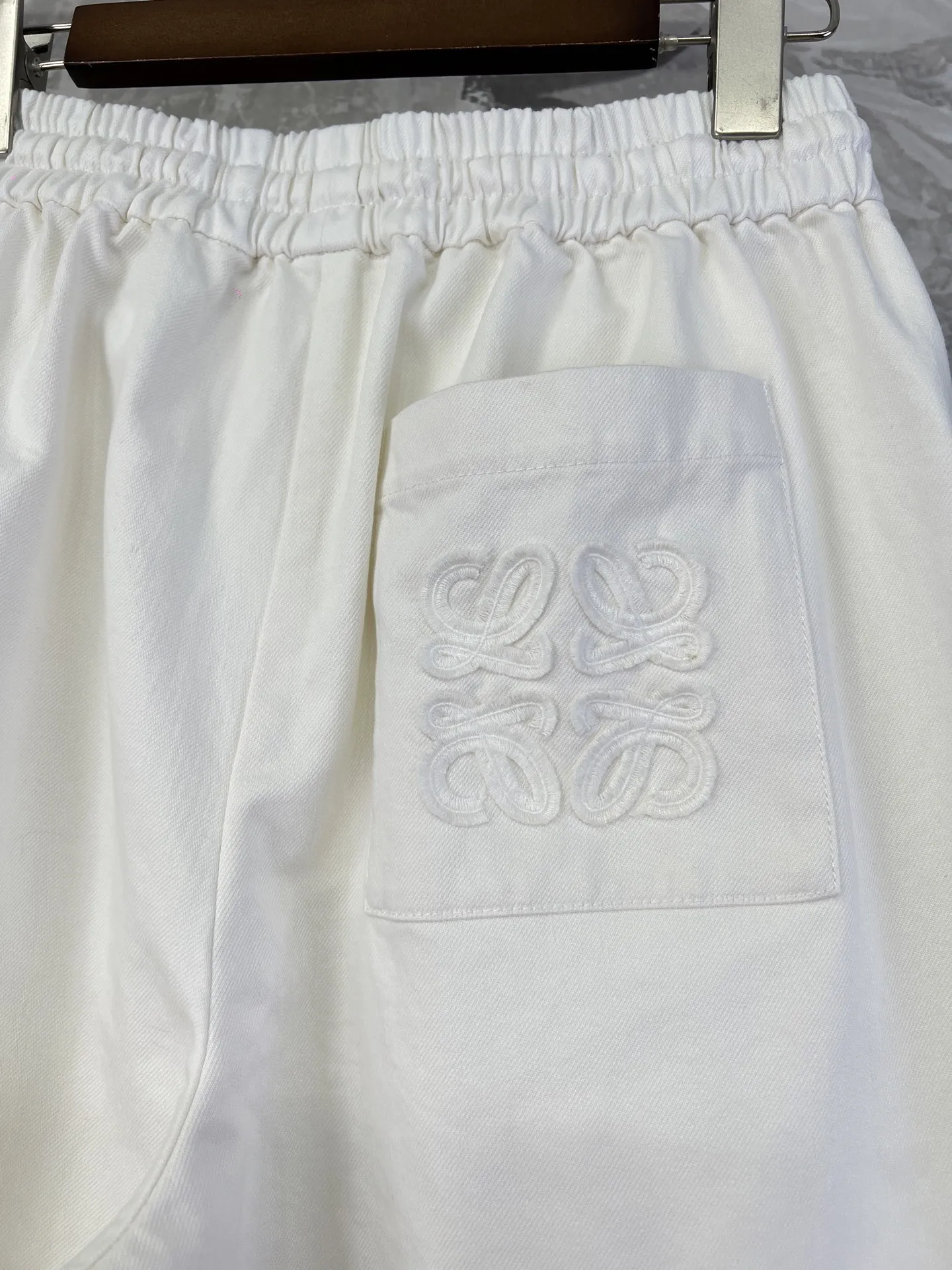 Loewe 白い口袋刺繍ワイドパンツ - 画像 (9)