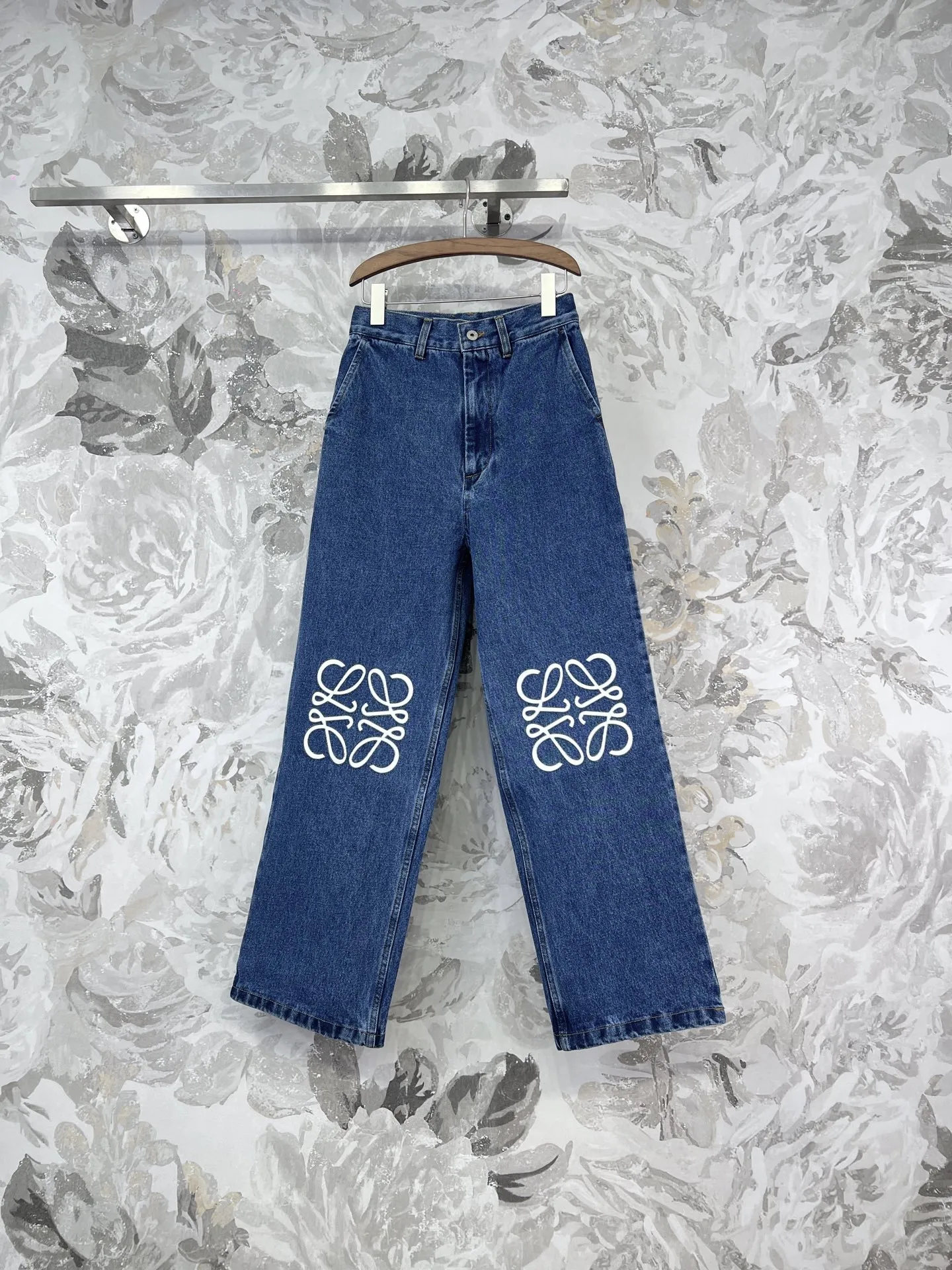 Loewe ブルー焼花直筒デニムパンツ