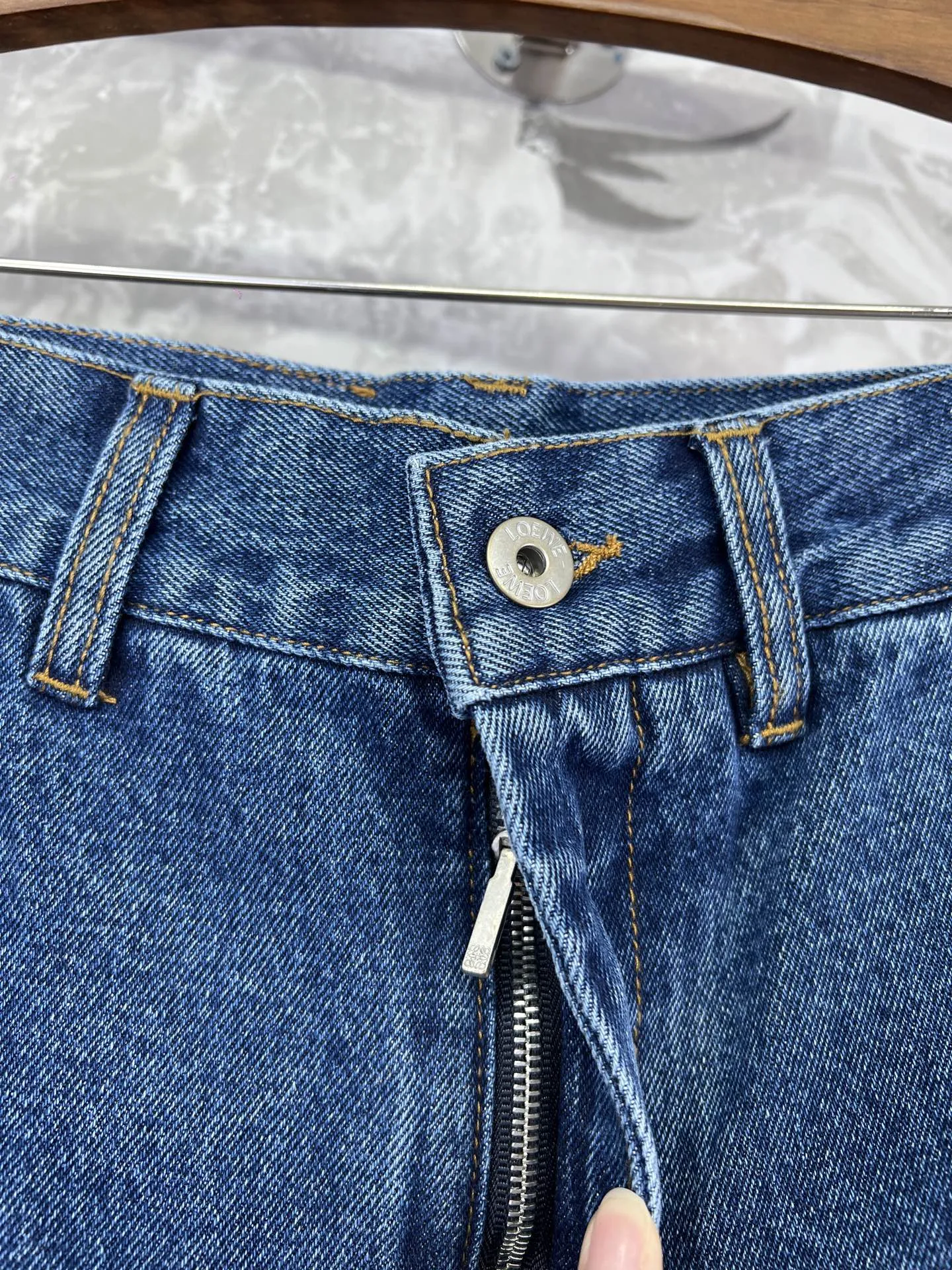 Loewe ブルー焼花直筒デニムパンツ - 画像 (4)