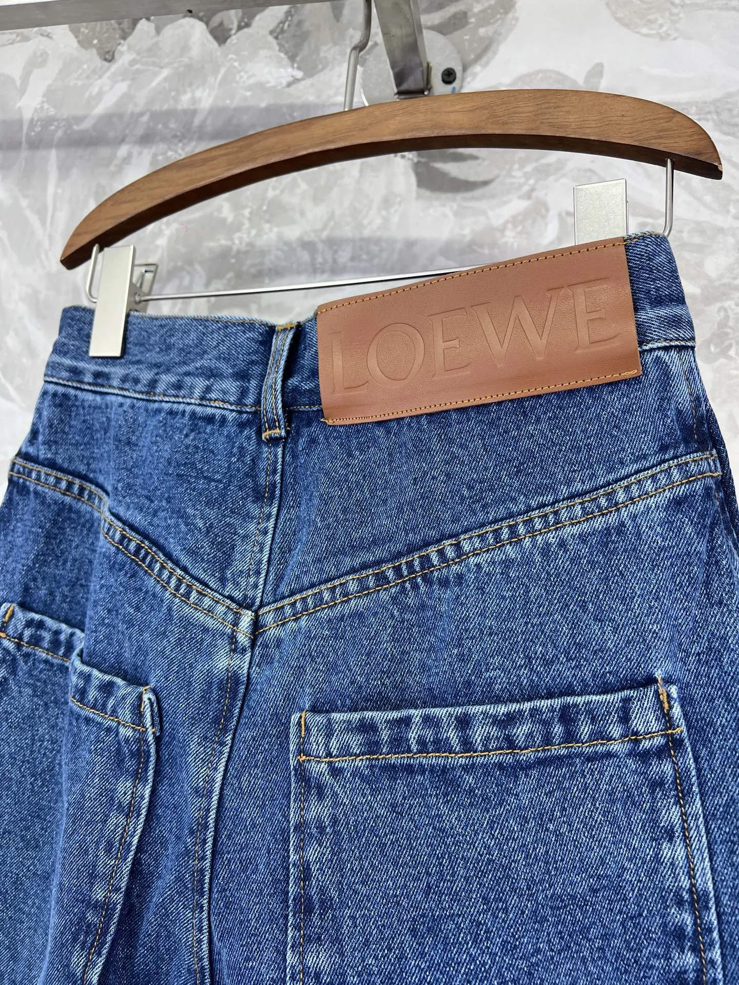 Loewe ブルー焼花直筒デニムパンツ - 画像 (9)