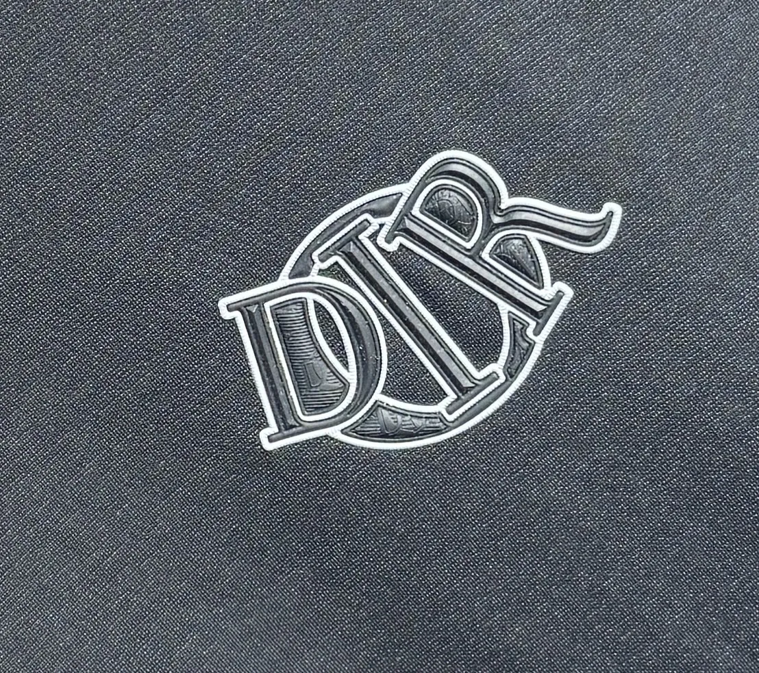 Christian Dior 黒色 シンプルデザインTシャツ - 画像 (6)