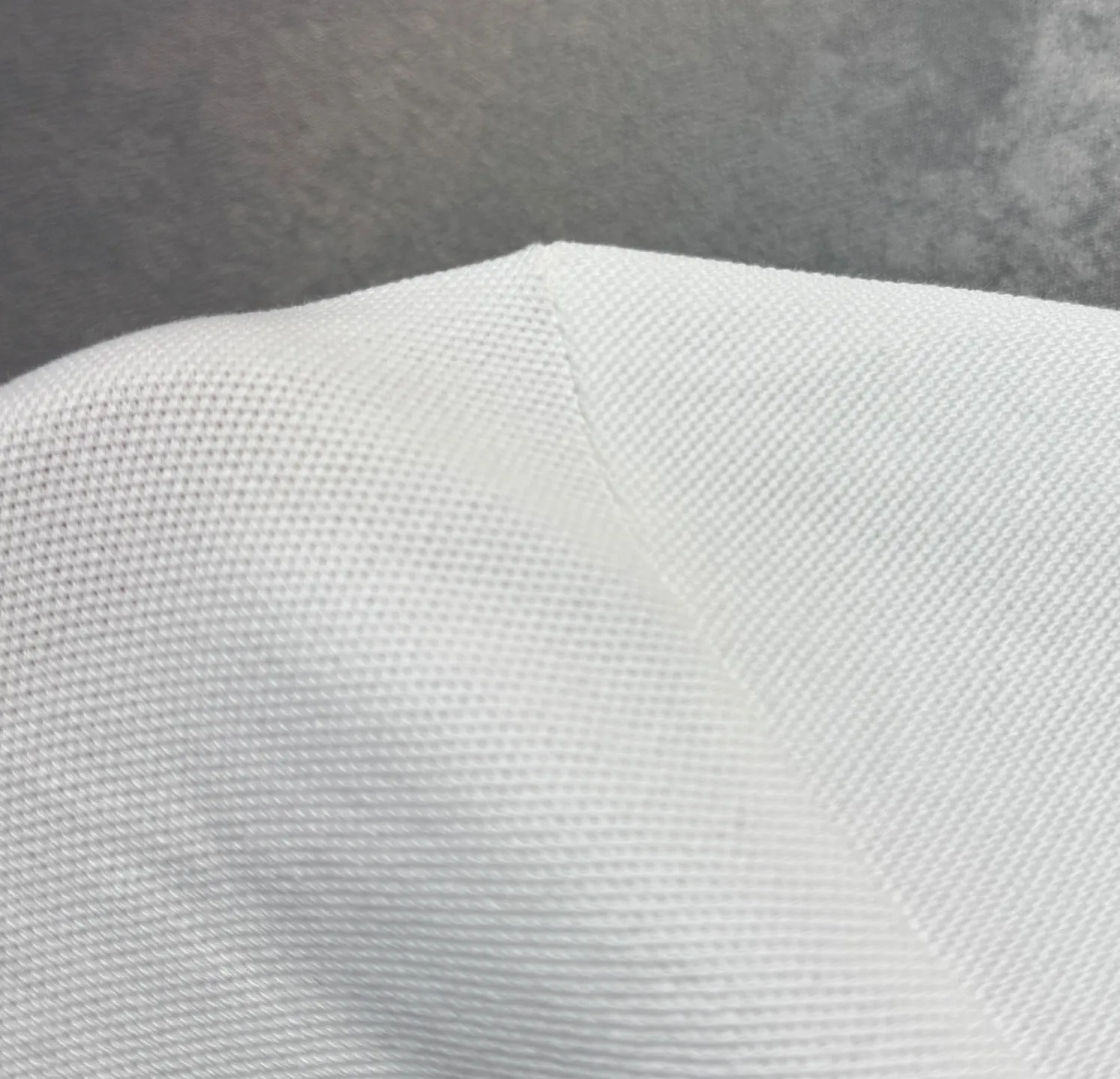 GUCCI 25SS新款ポロシャツ 白黒 簡潔スタイル - 画像 (10)