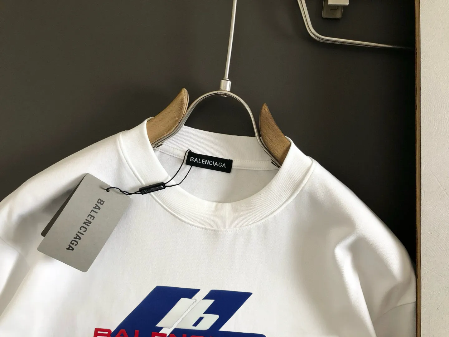 Balenciaga 2025SS ブラックロゴTシャツ - 画像 (9)