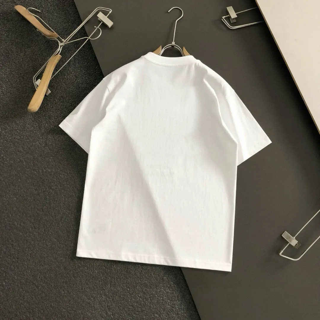 LOUIS VUITTON 2025SS春夏 白Tシャツロゴデザイン - 画像 (4)