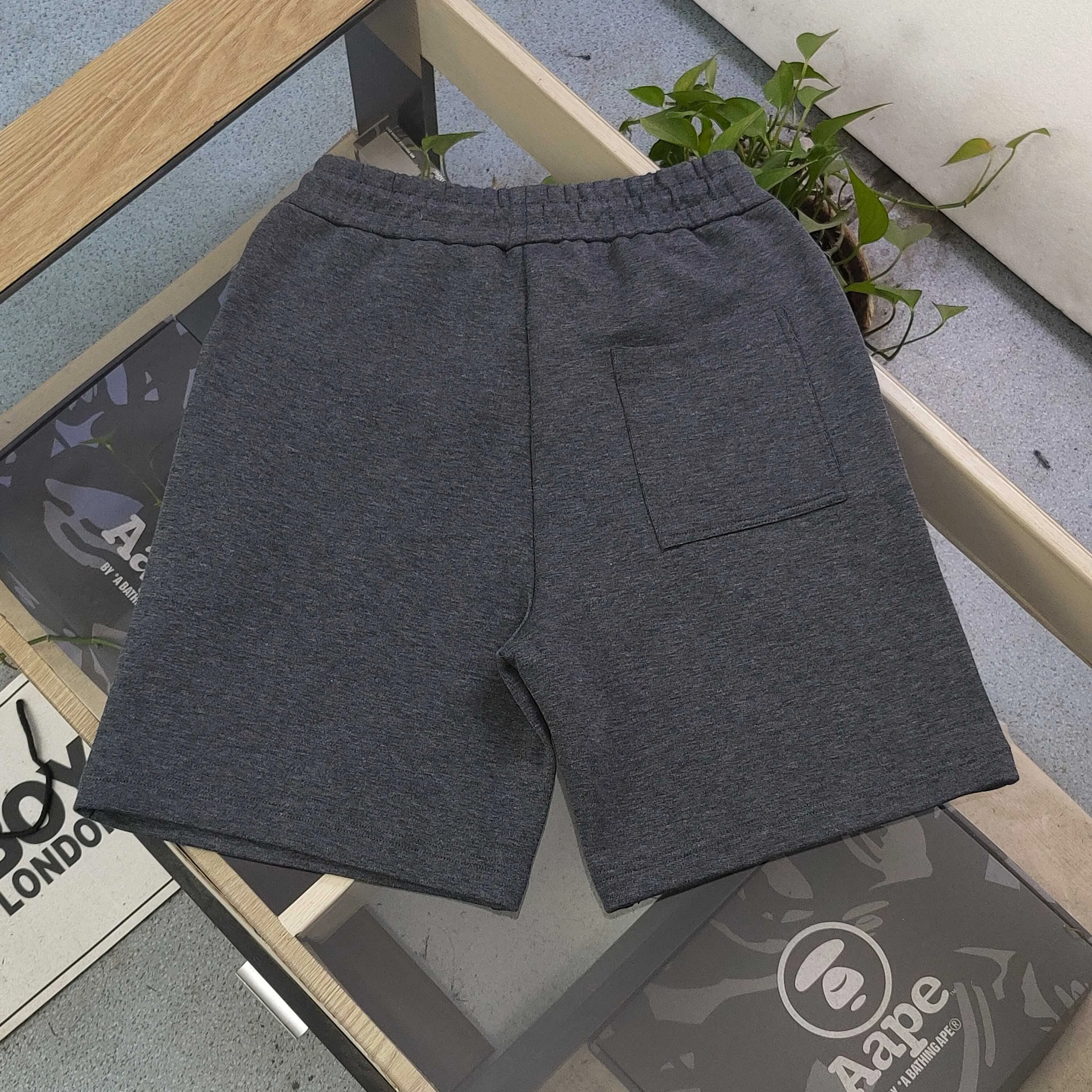 Stone Island グレー ショートパンツ - 画像 (3)