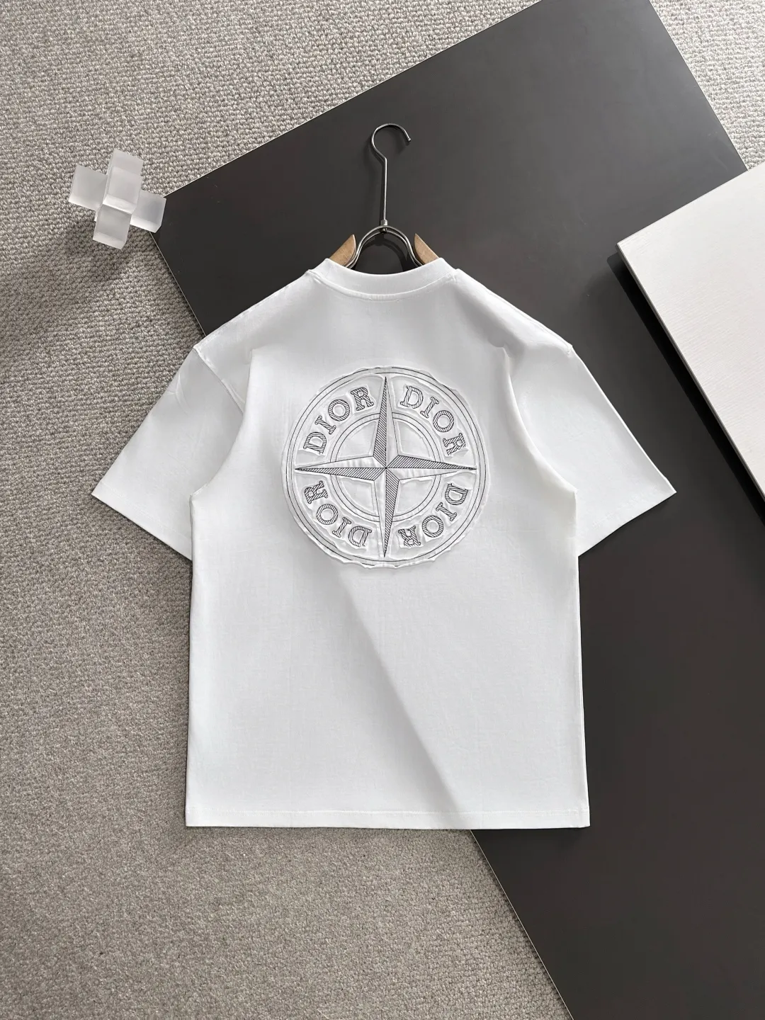 STONE ISLAND ホワイト Tシャツ - 画像 (10)