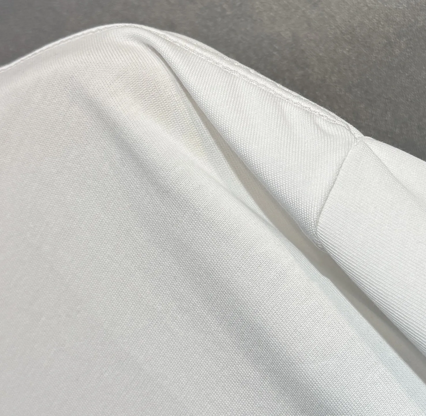 STONE ISLAND 白黒 シンプルTシャツ - 画像 (6)