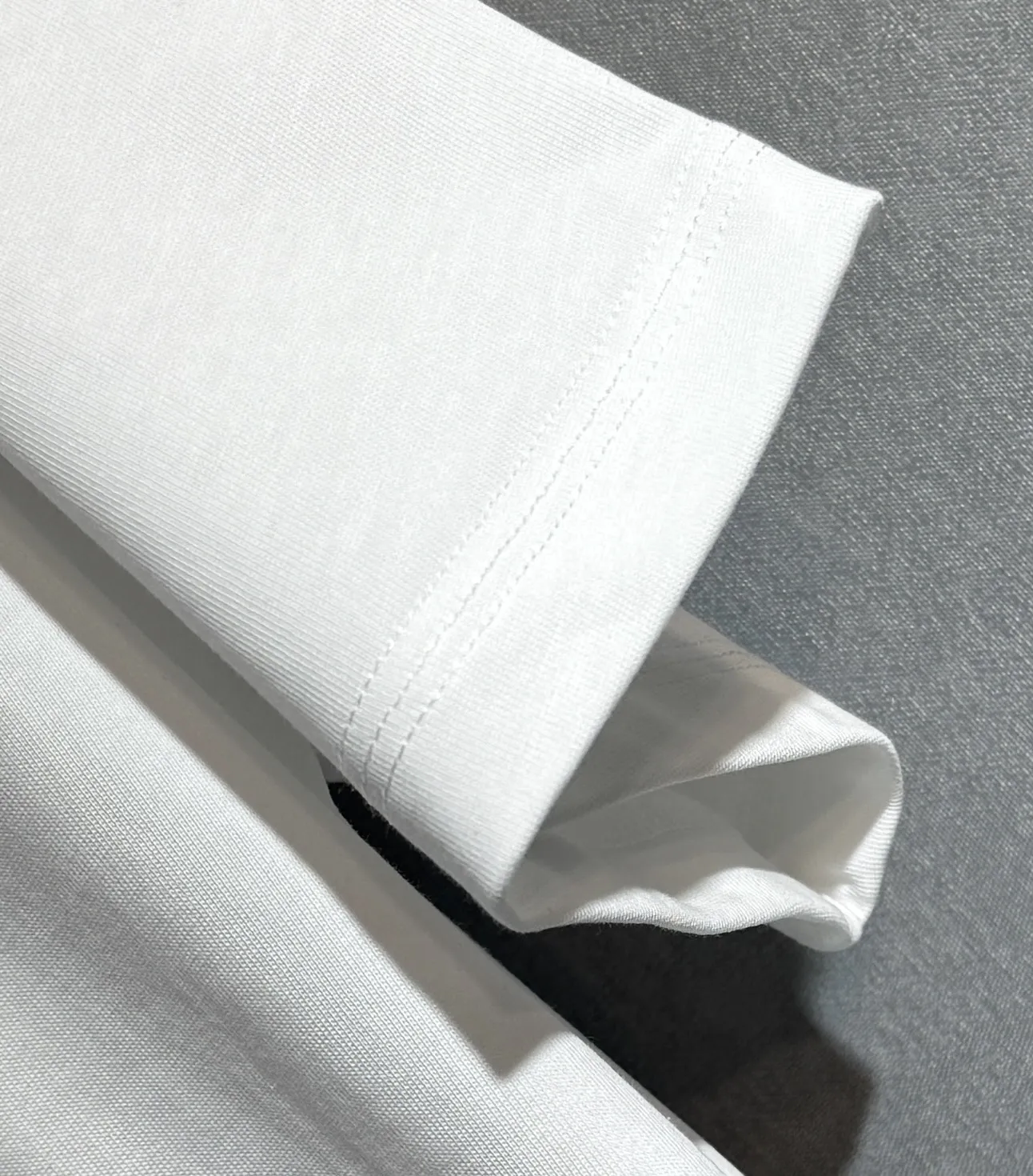 STONE ISLAND 白黒 シンプルTシャツ - 画像 (7)