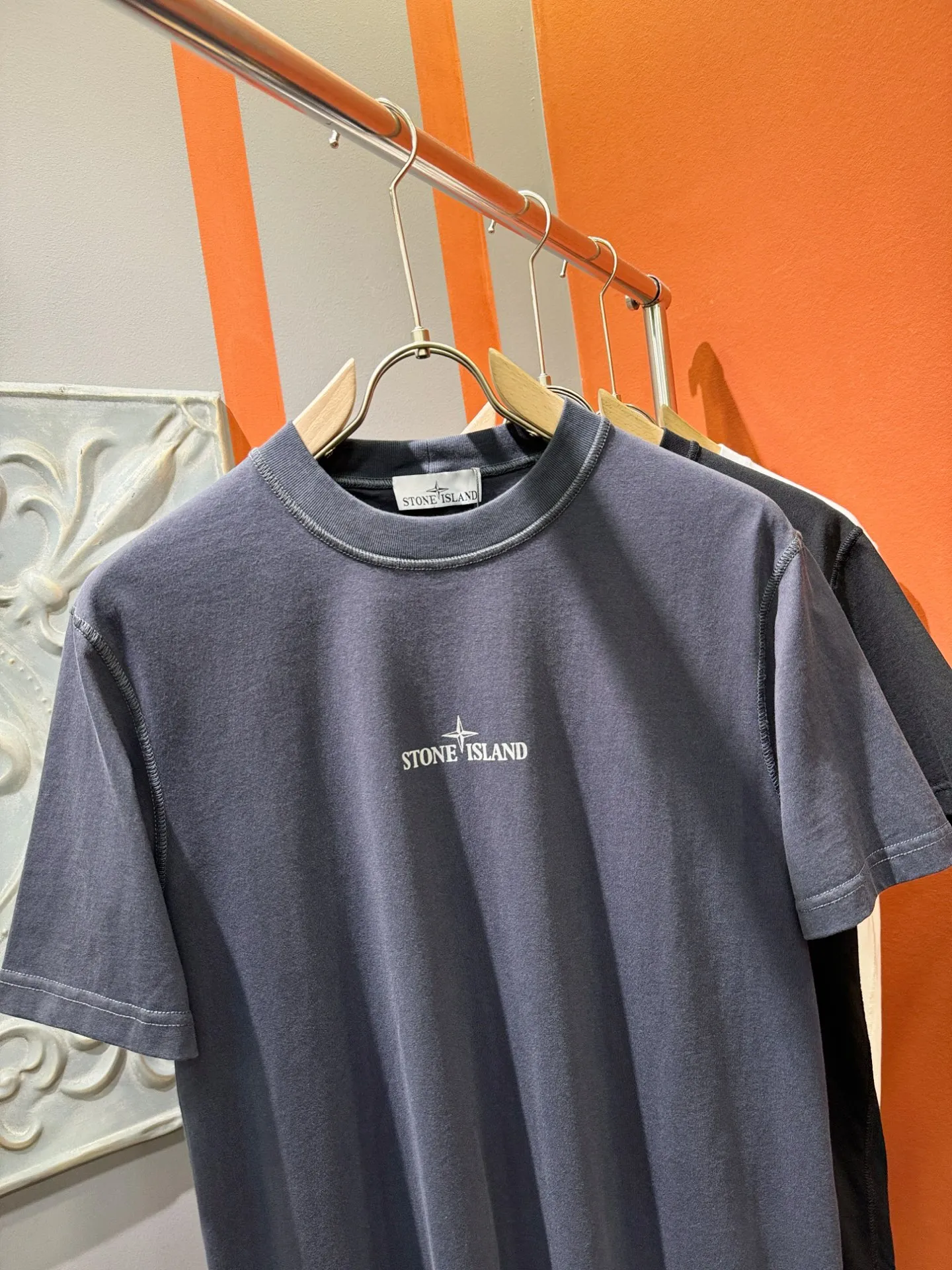 STONE ISLAND グレー Tシャツ 2025春夏 - 画像 (3)