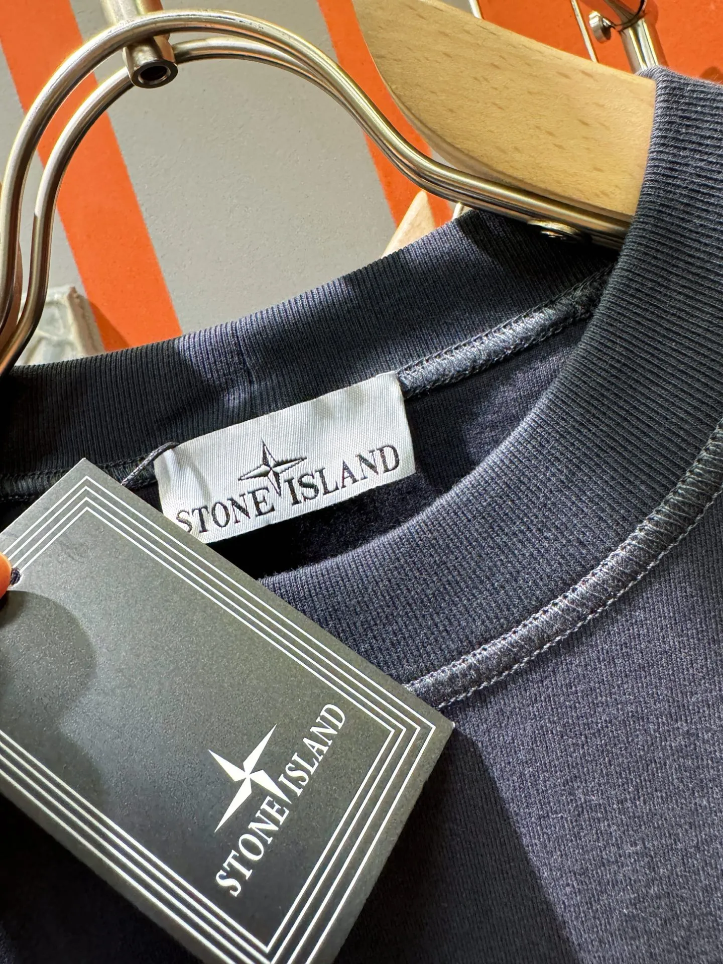 STONE ISLAND グレー Tシャツ 2025春夏 - 画像 (5)