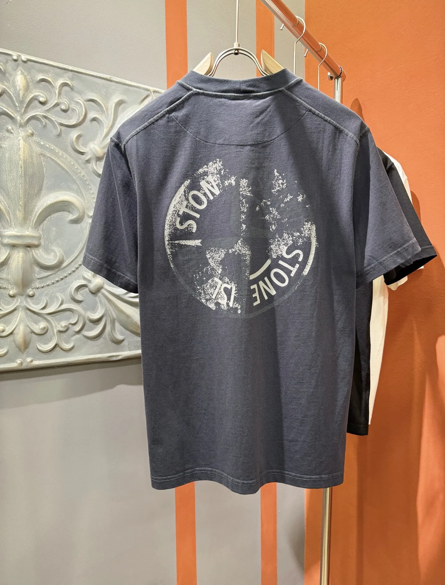 STONE ISLAND グレー Tシャツ 2025春夏 - 画像 (10)