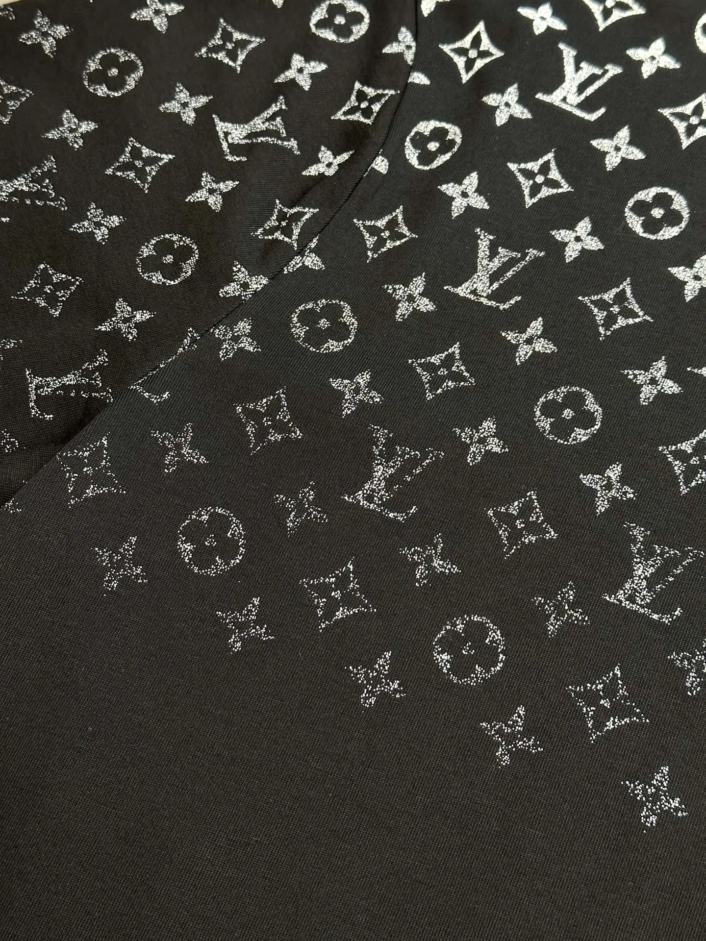 Louis Vuitton 黒 グラデーション柄Tシャツ - 画像 (7)