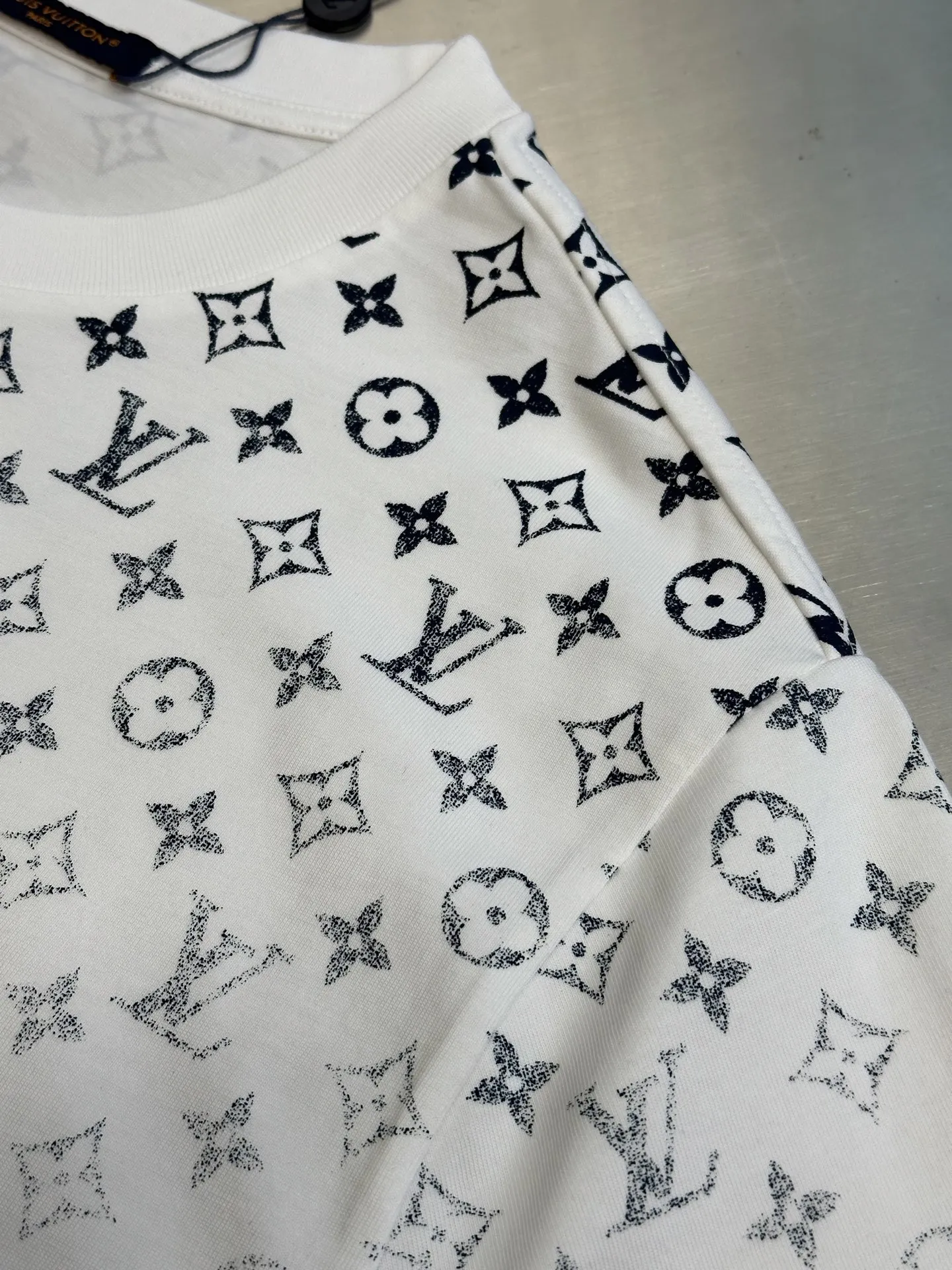 Louis Vuitton ホワイトグラデーションモノクロTシャツ - 画像 (8)