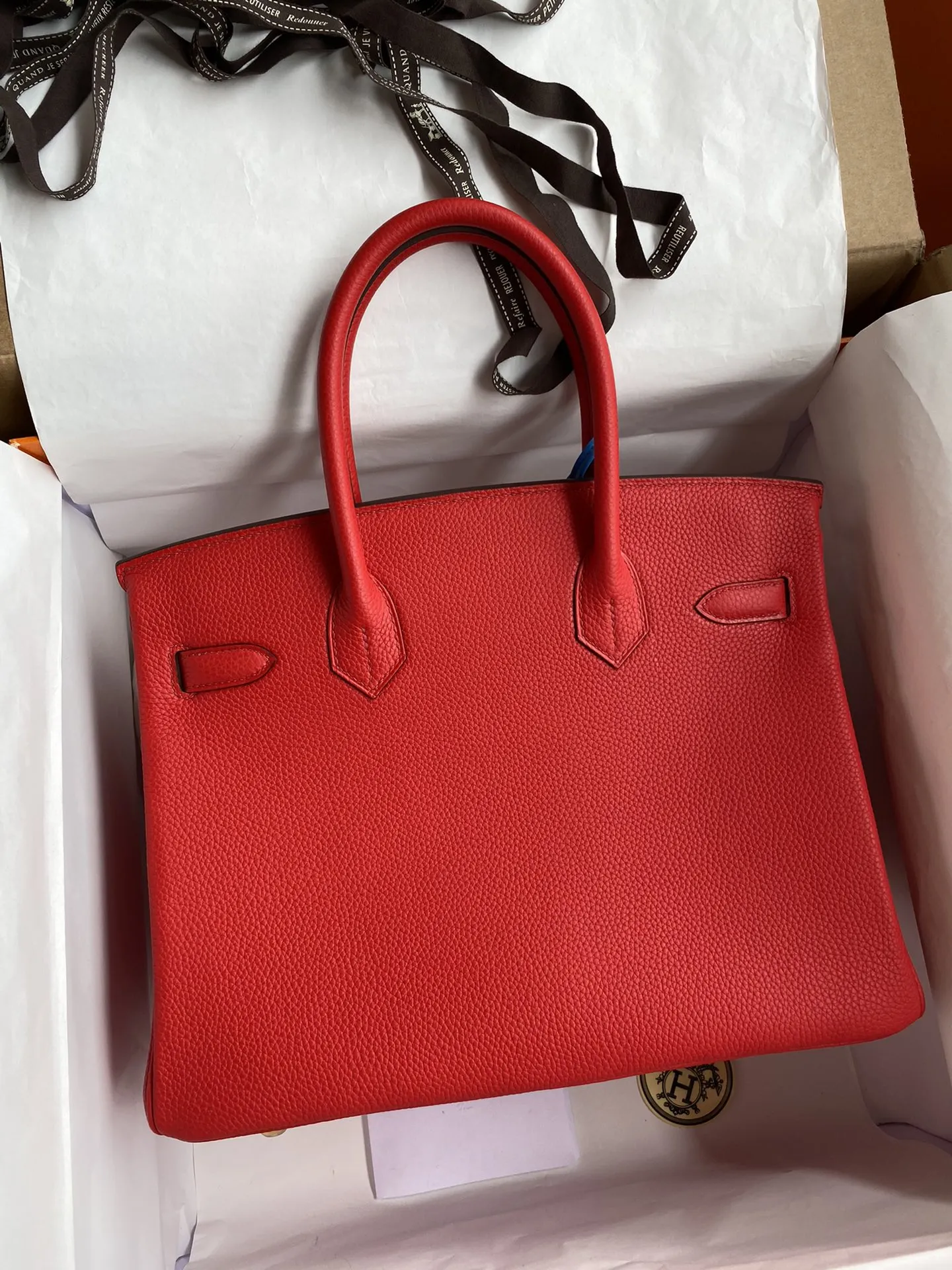 HERMÈS Birkin 30cm 赤 Togo皮 ゴールドバックル - 画像 (4)