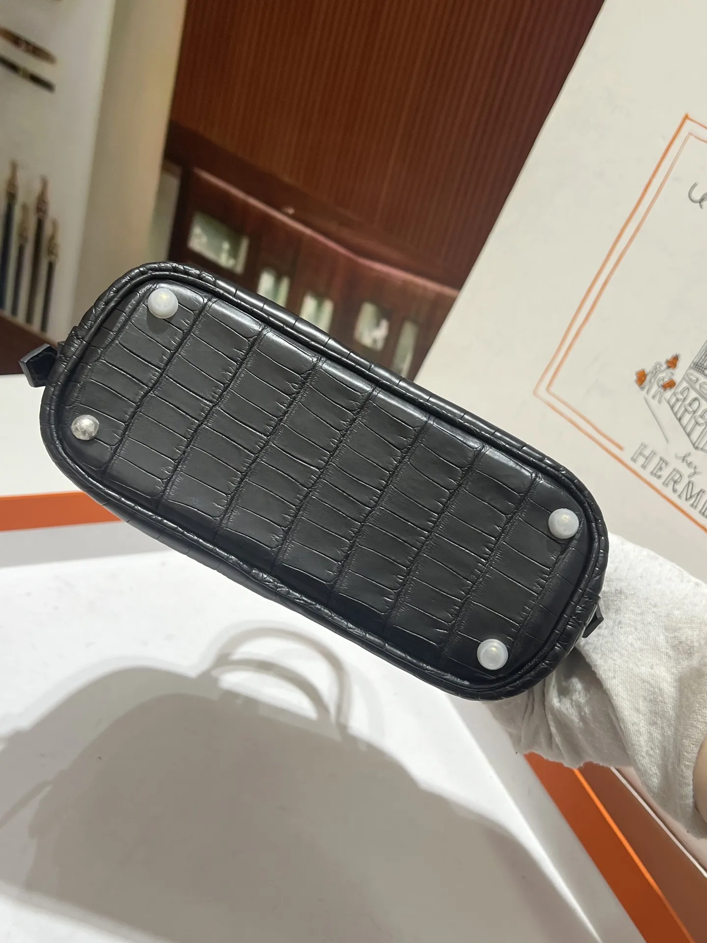 HERMESボリードミニブラッククロコ型押しバッグ - 画像 (8)