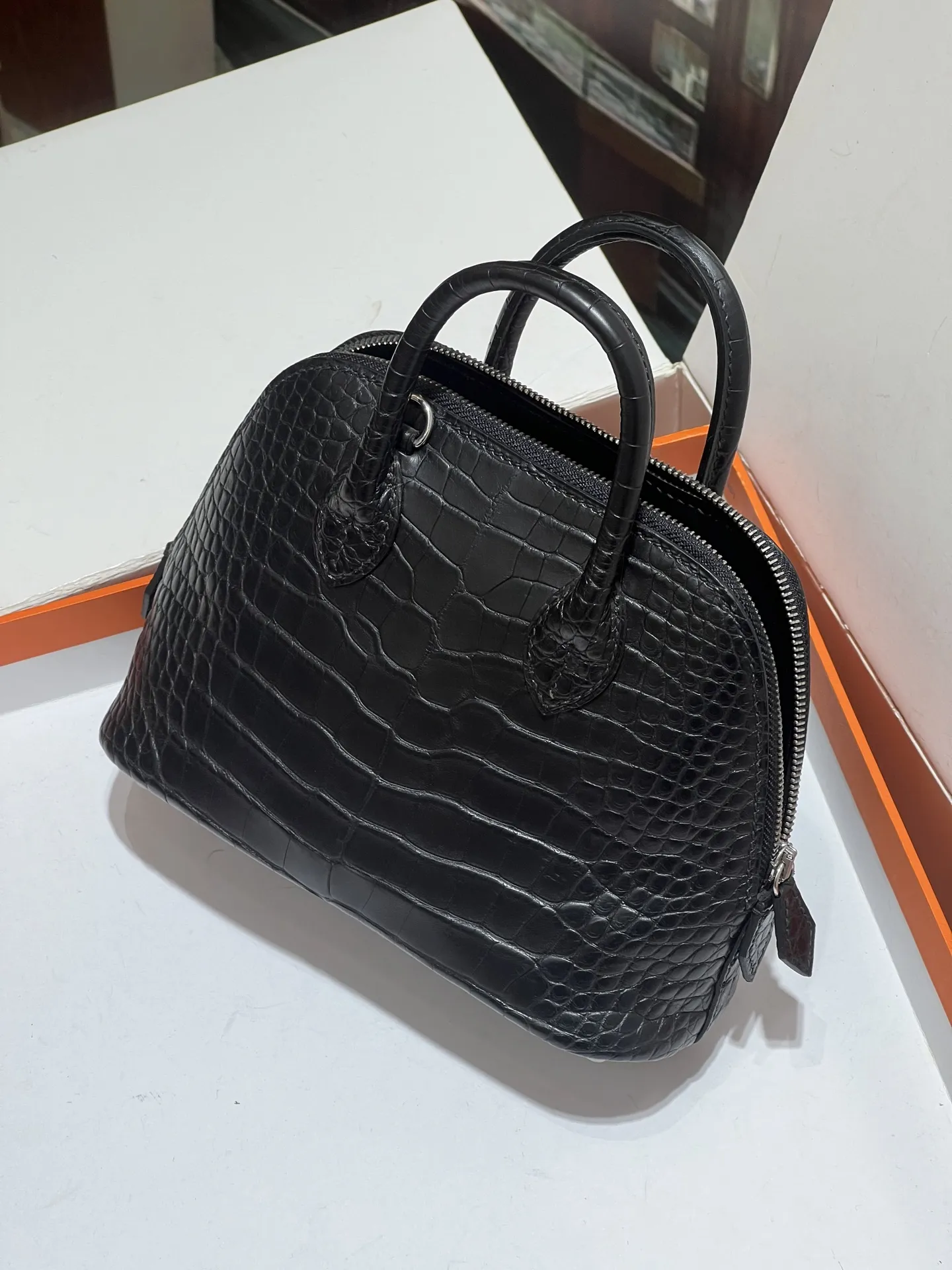 HERMESボリードミニブラッククロコ型押しバッグ - 画像 (9)