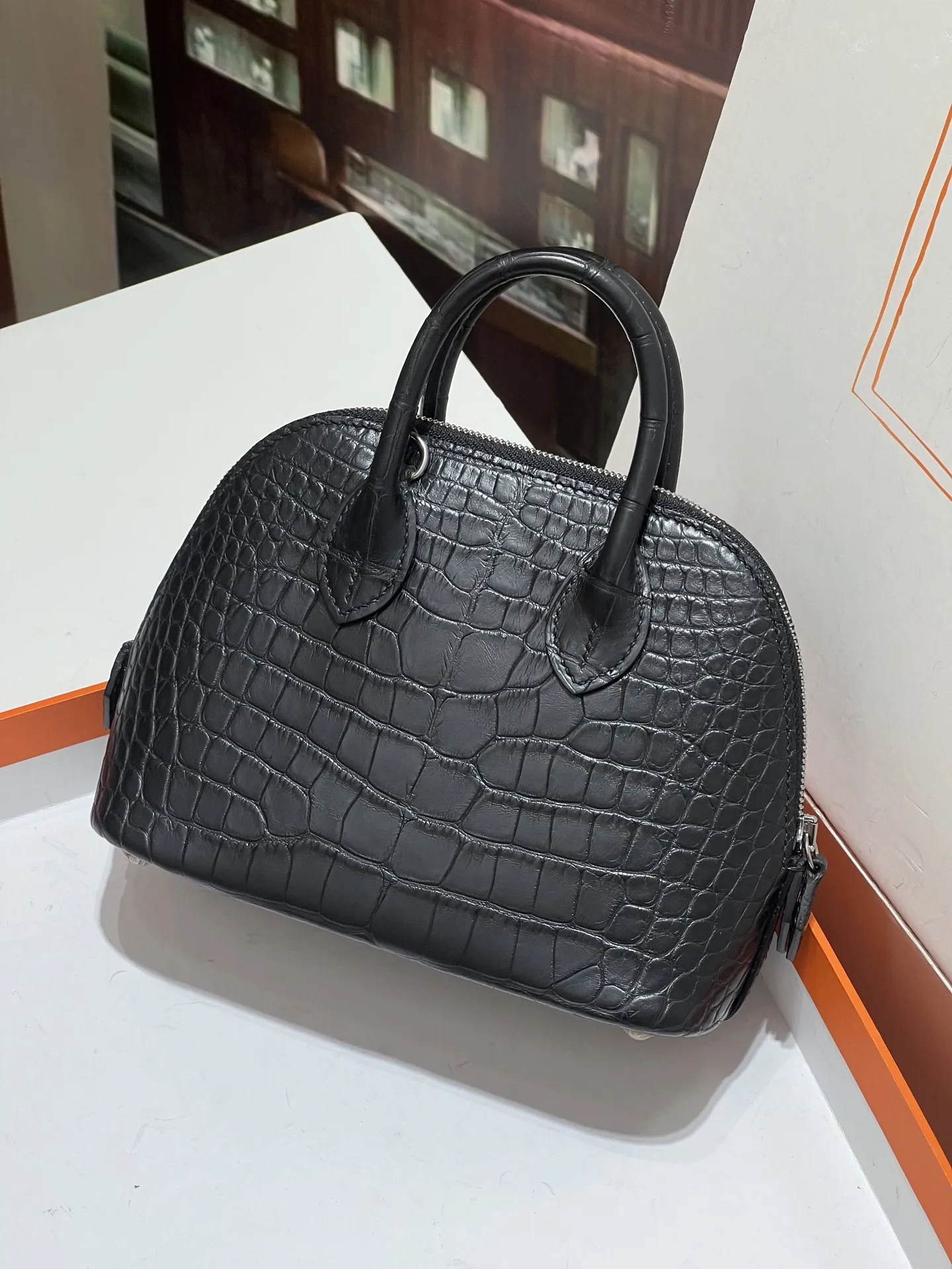 Hermes ブラッククロコダイルミニボーリングバッグ - 画像 (3)