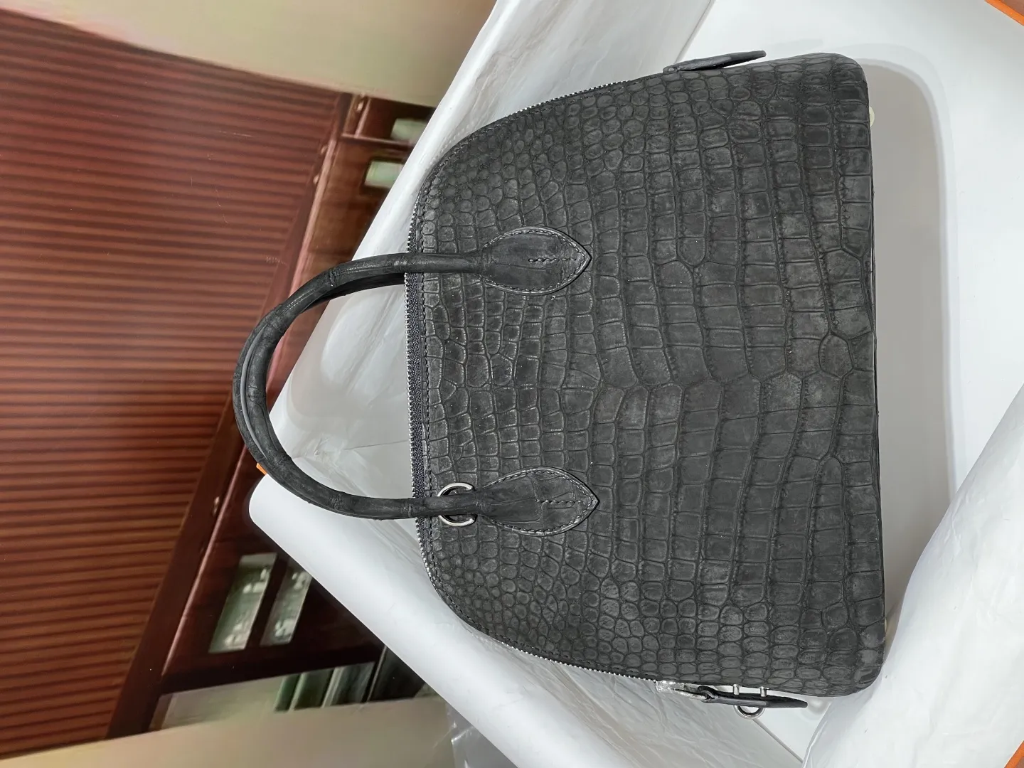 Hermes ブラッククロコダイルハンドバッグ25CM - 画像 (5)