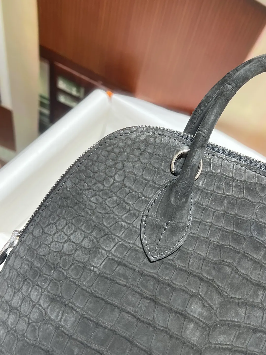 Hermes ブラッククロコダイルハンドバッグ25CM - 画像 (6)