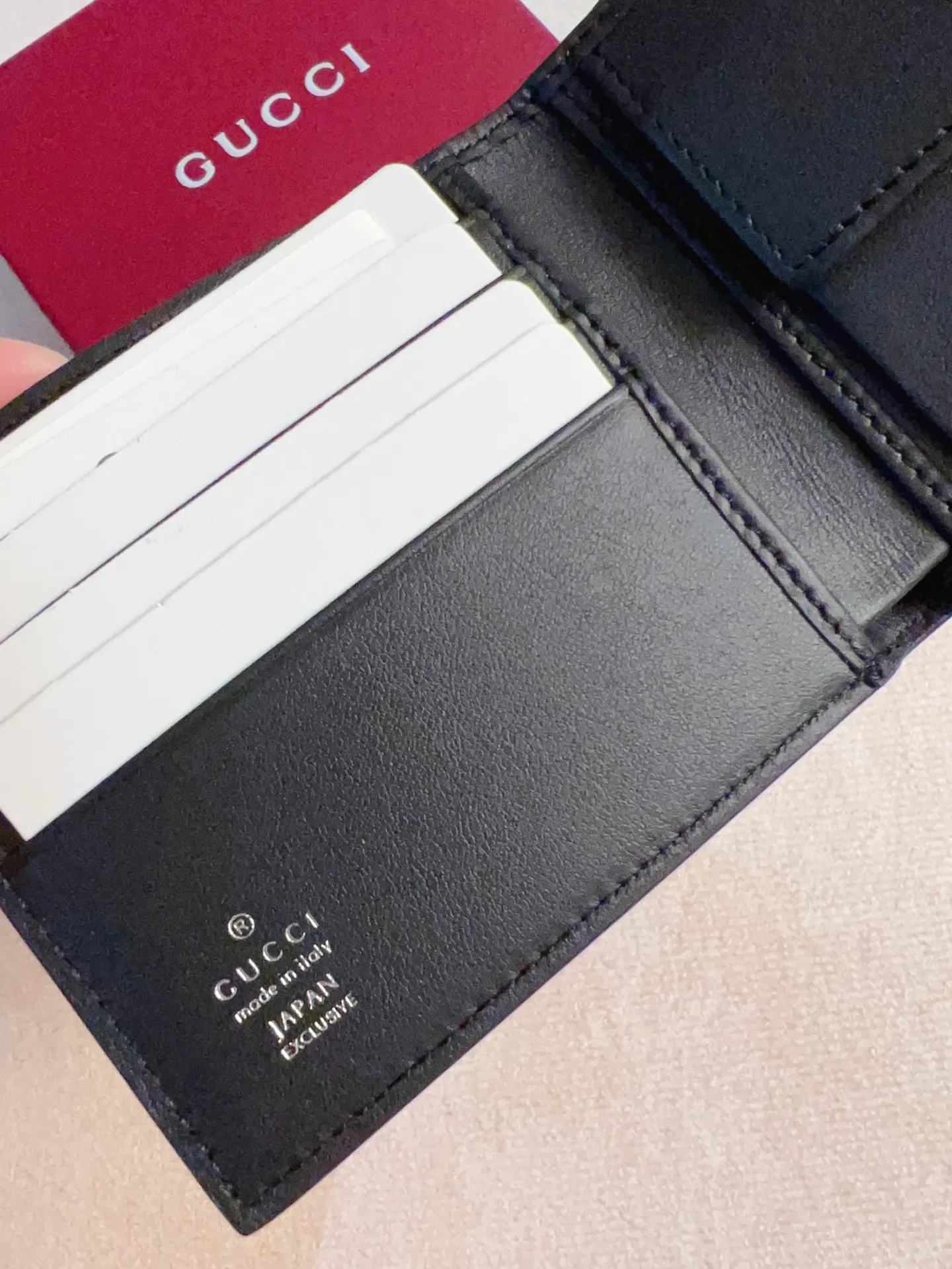 Gucci GG Emblem 黒 超柔らか財布 835002 - 画像 (5)