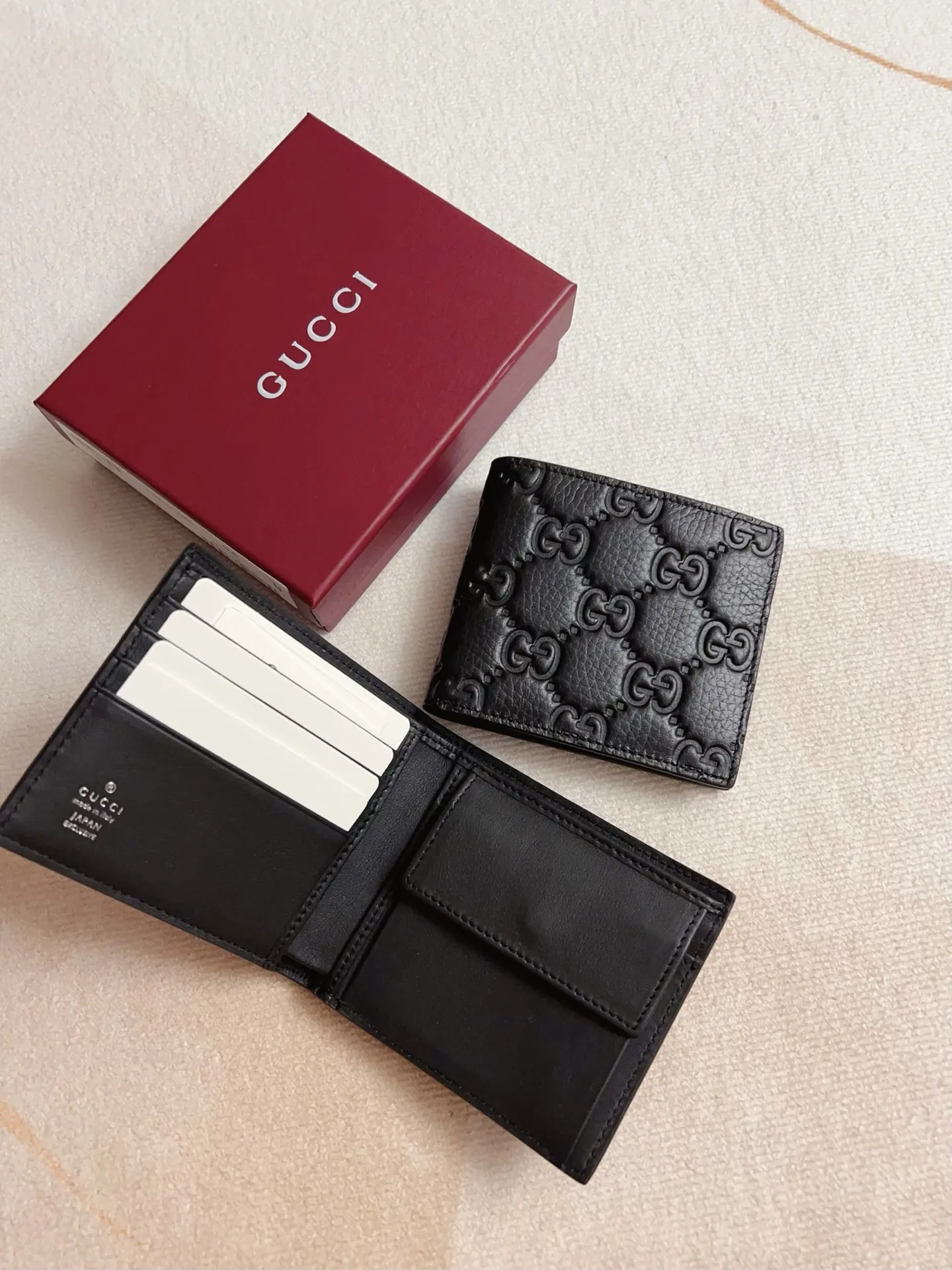 Gucci GG Emblem 黒 超柔らか財布 835002 - 画像 (9)