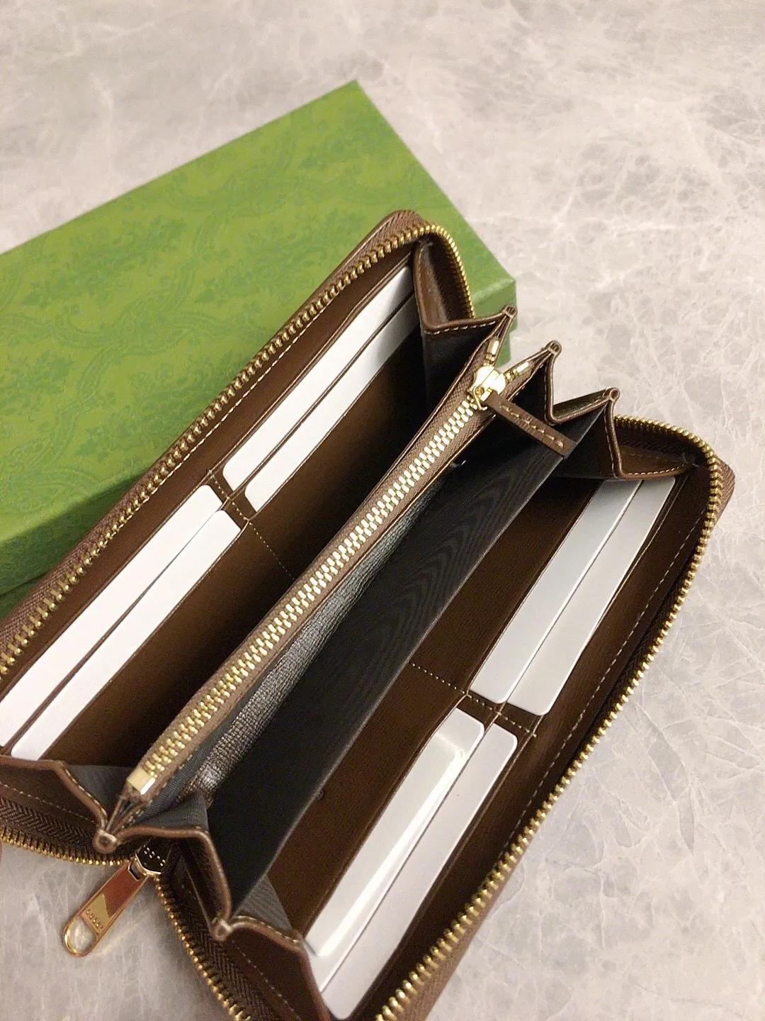 Gucci ジップウォレット ベージュ GG柄 - 画像 (5)