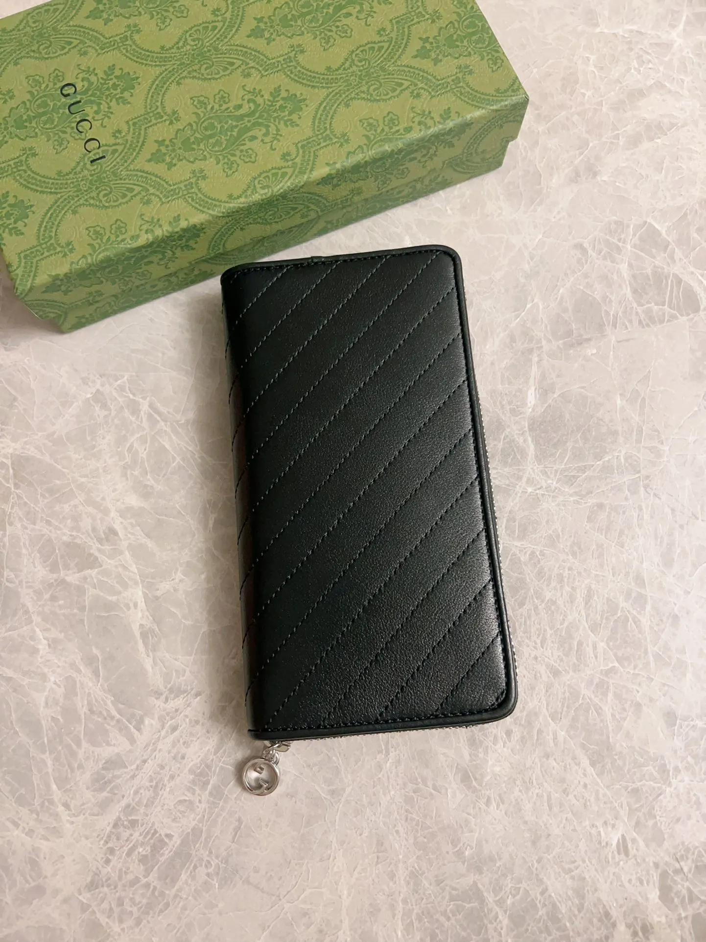 Gucci Blondie シリーズ ジップアラウンドウォレット 黒 オリジナルレザー - 画像 (4)