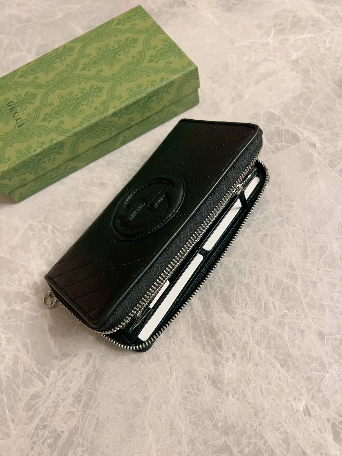 Gucci Blondie シリーズ ジップアラウンドウォレット 黒 オリジナルレザー - 画像 (6)