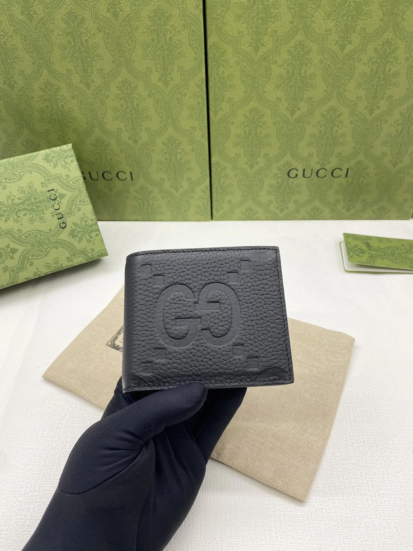 Gucci 黒色 スーパーGG スタイル 財布