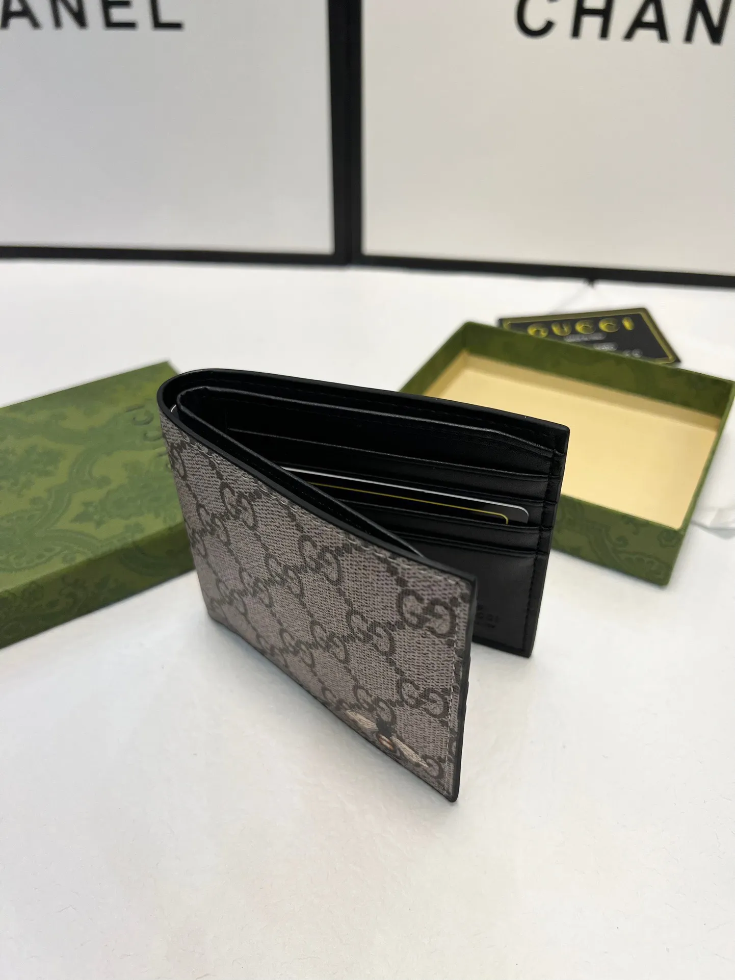 GUCCI黒とカフェ色プリント短財布451268 - 画像 (7)