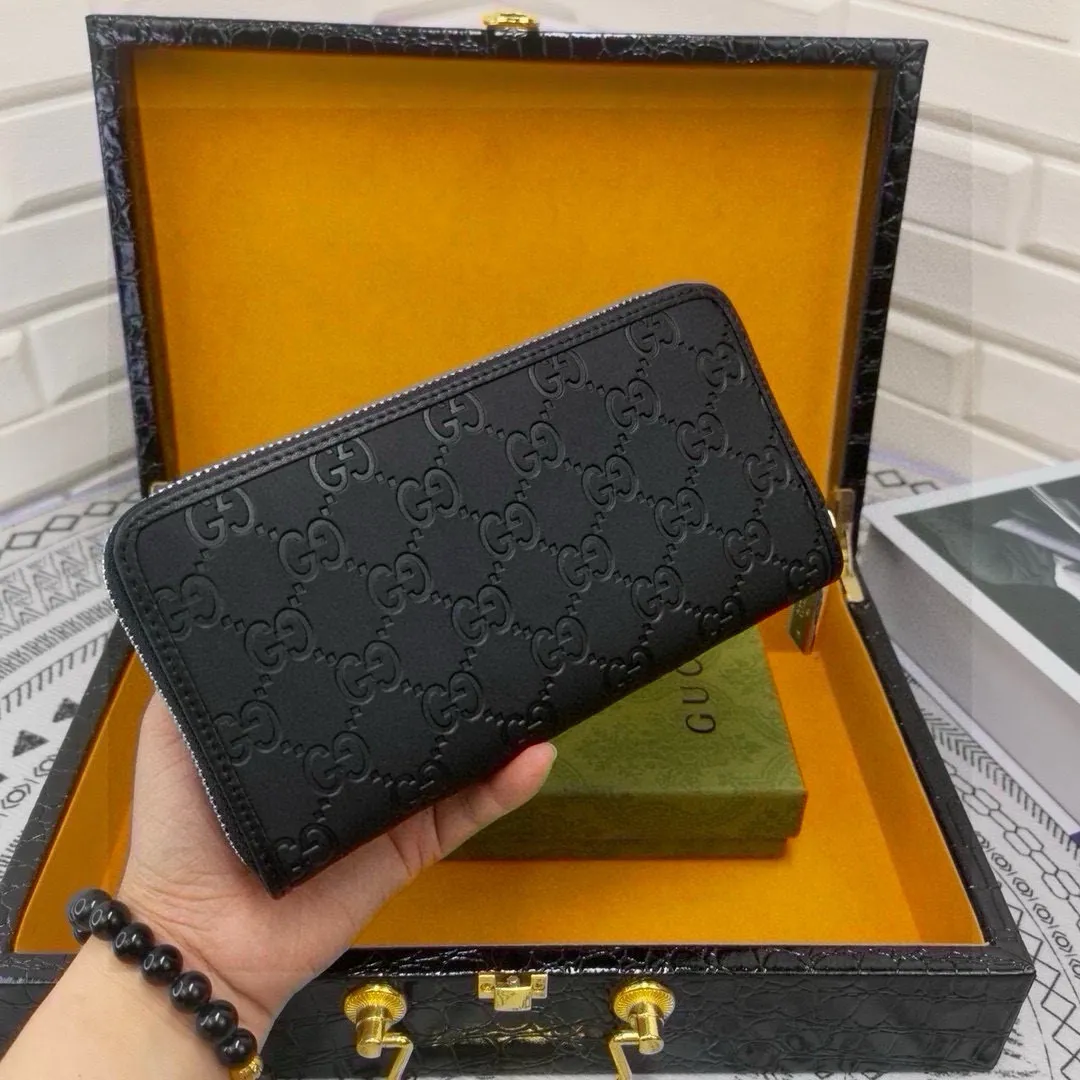 GUCCI 黒色ストライプ長財布小型 - 画像 (3)