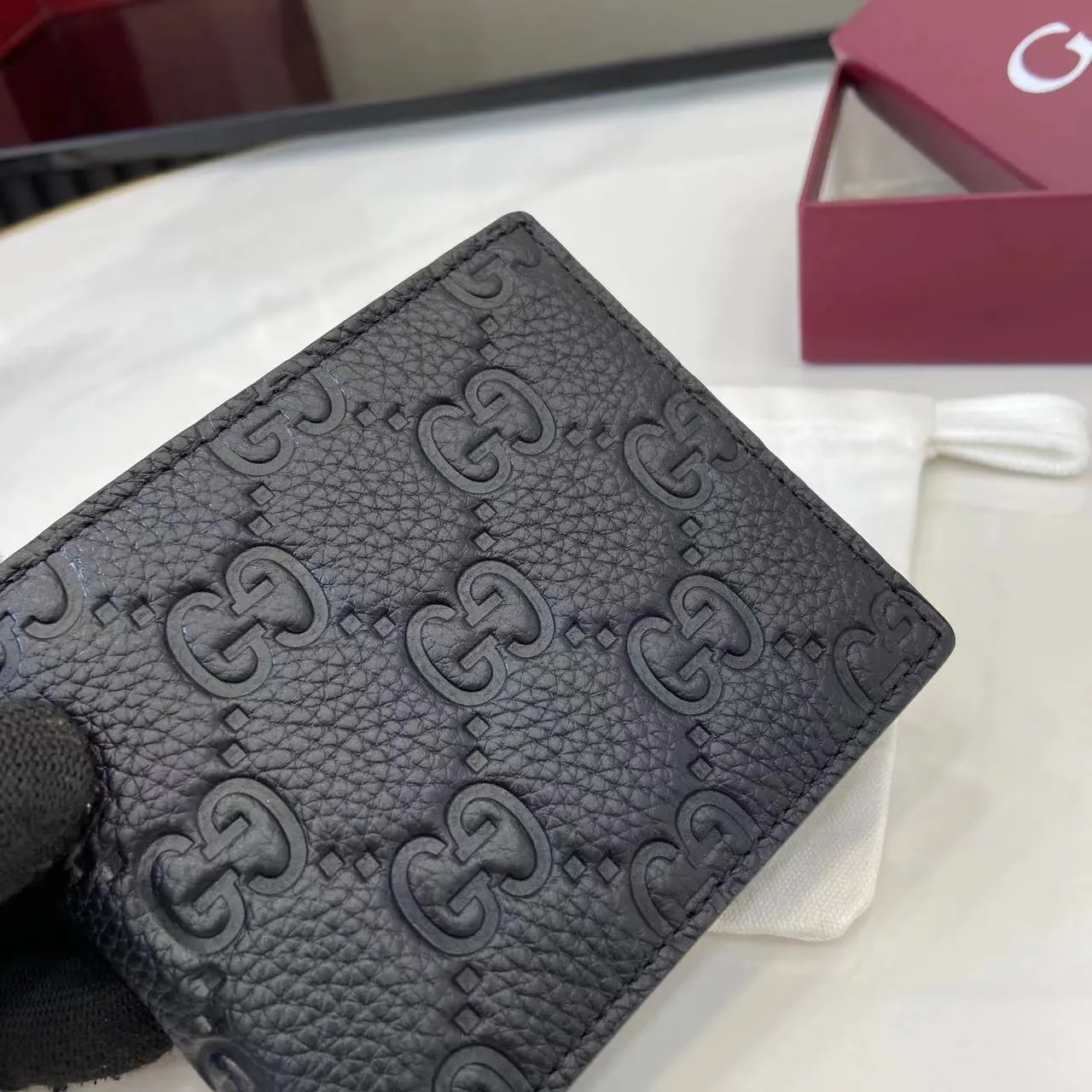 Gucci Imprint 黒色 二つ折り財布 - 画像 (6)