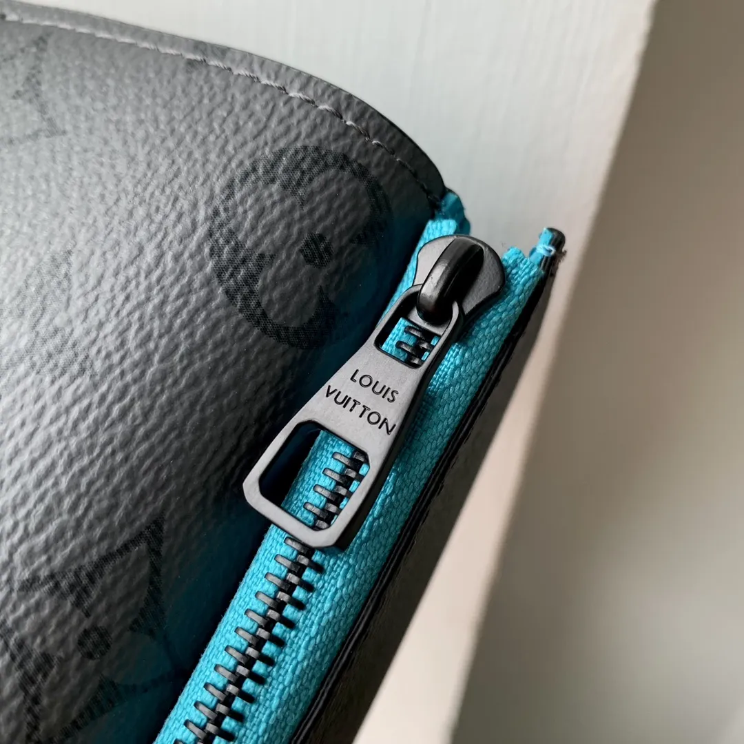 LOUIS VUITTON グレー 花 Portefeuille Pilot - 画像 (5)