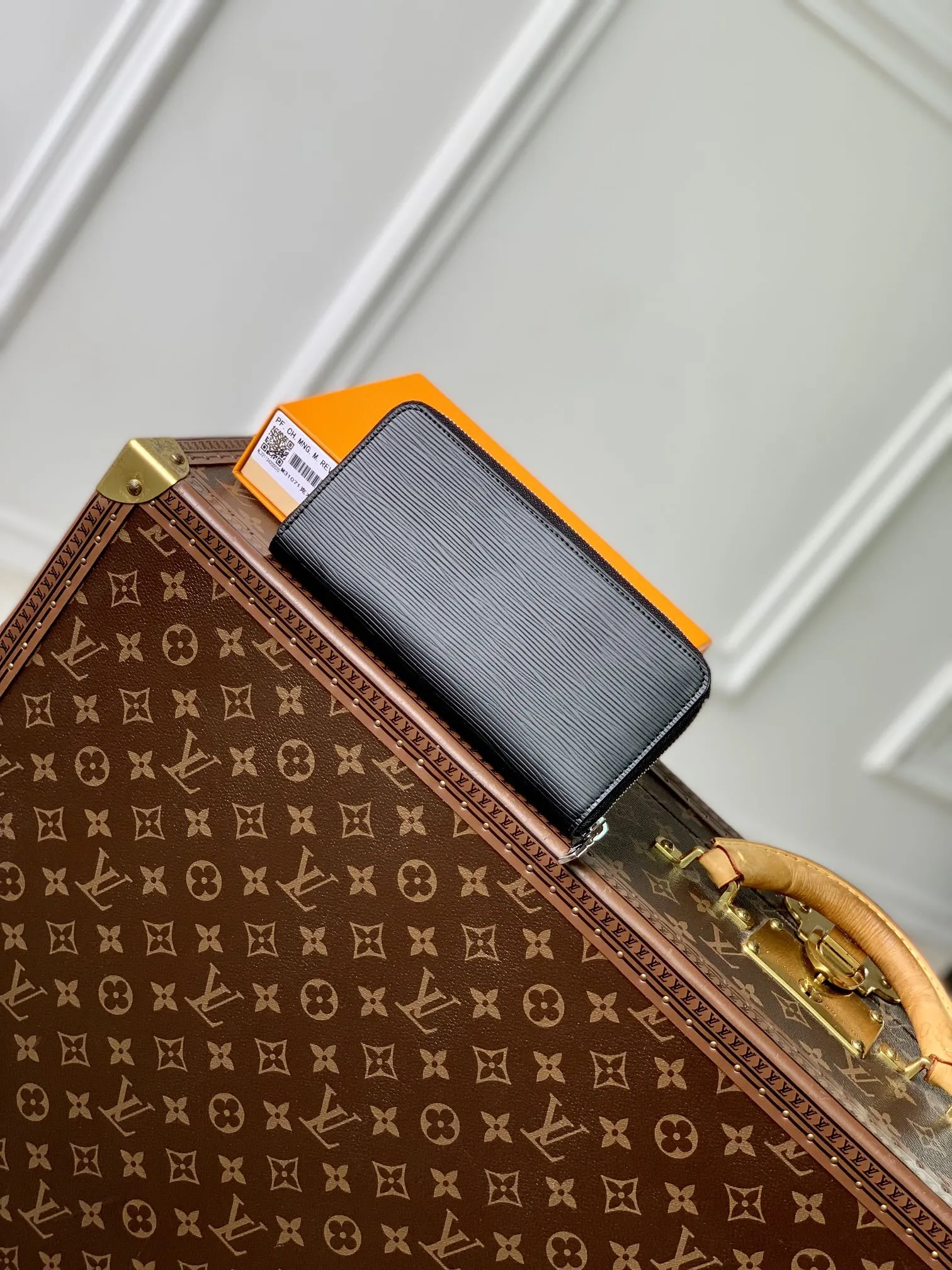 Louis Vuitton 黒 水波纹 水平ジップウォレット - 画像 (3)