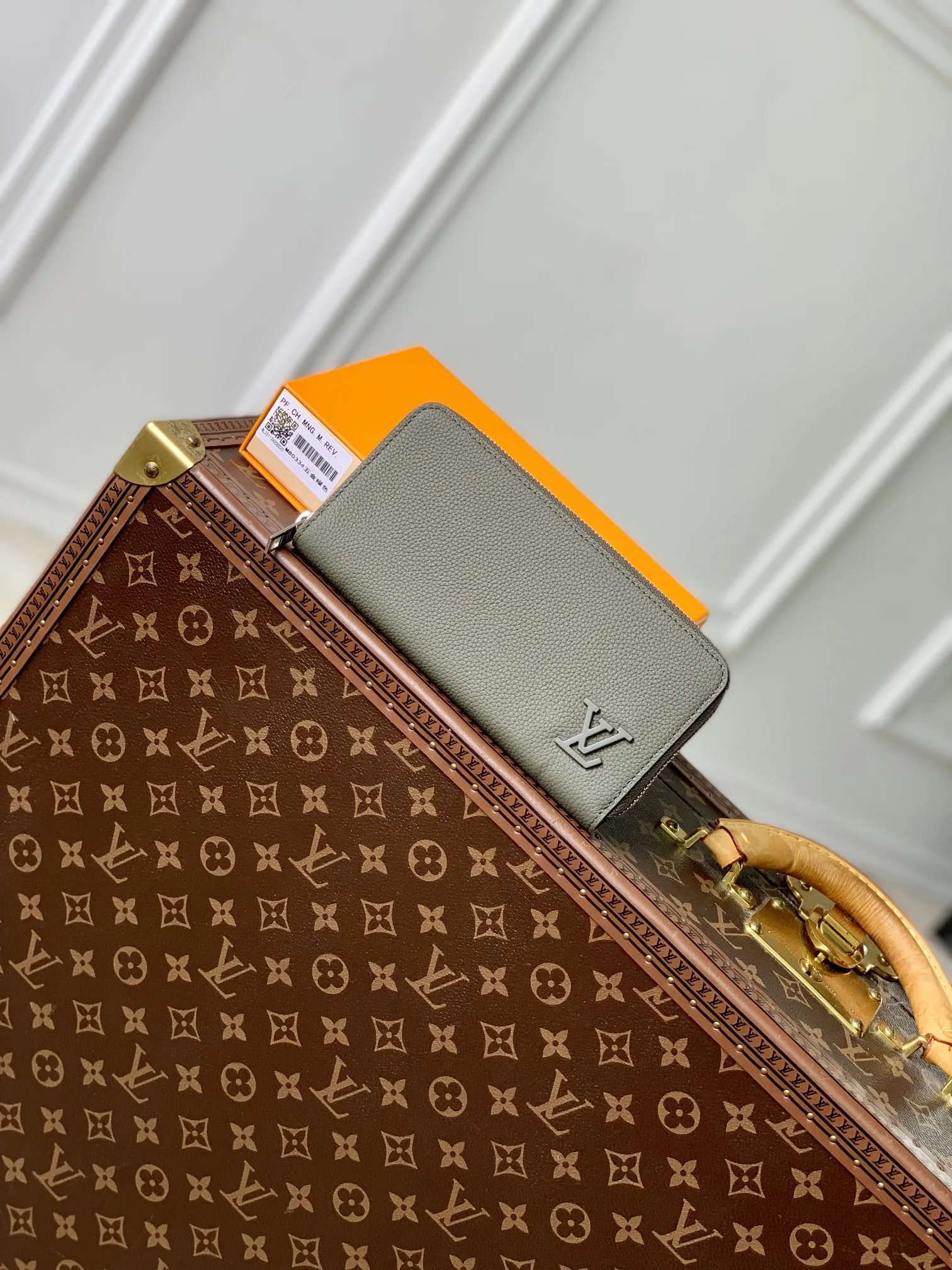 Louis Vuitton 緑色 Zippy Wallet Horizontal