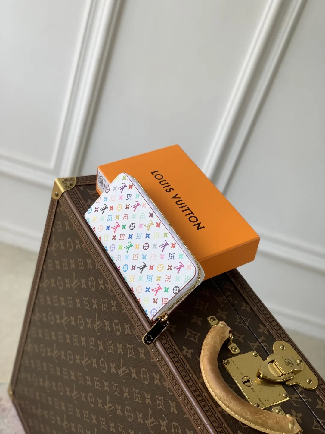 Louis Vuitton 白彩 Clémence 財布 レインボー柄 - 画像 (3)