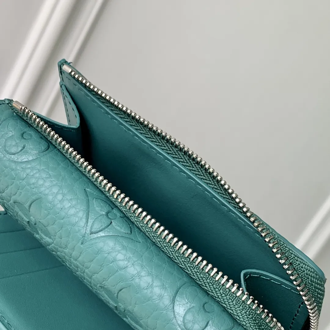 Louis Vuitton 新緑 Slender Pilot 財布 - 画像 (7)