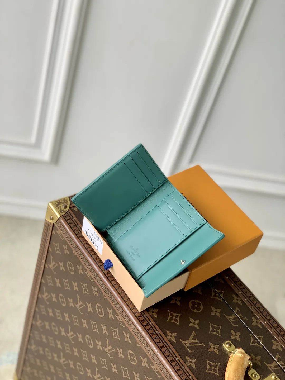 Louis Vuitton 新緑 Slender Pilot 財布 - 画像 (10)