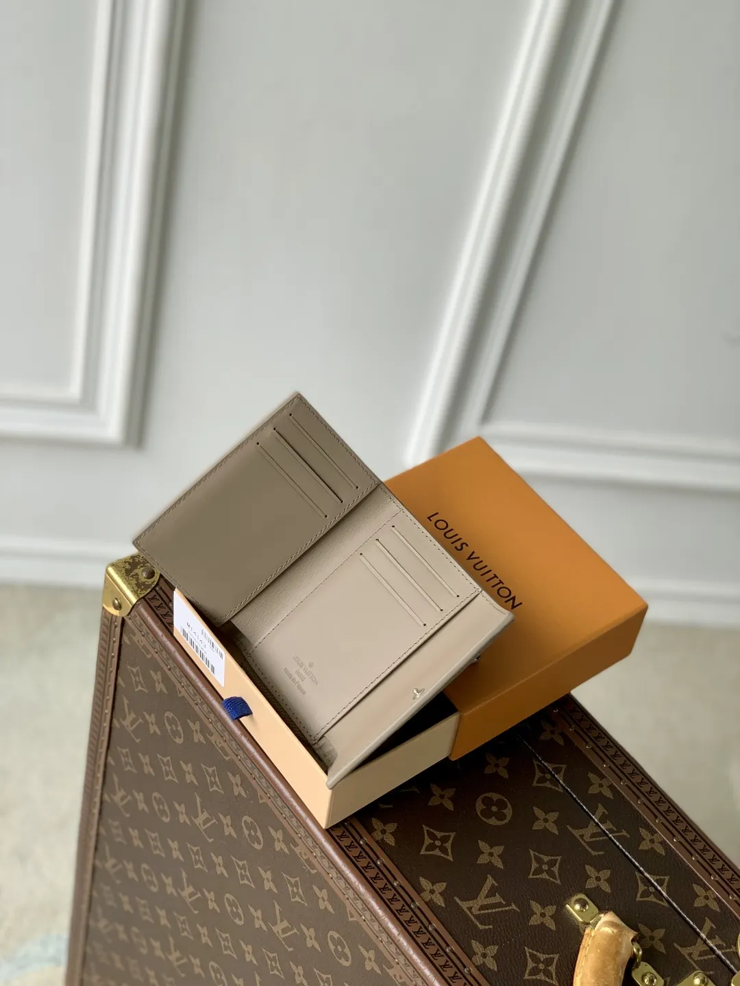Louis Vuitton 新灰 Slender Pilot 財布 - 画像 (10)