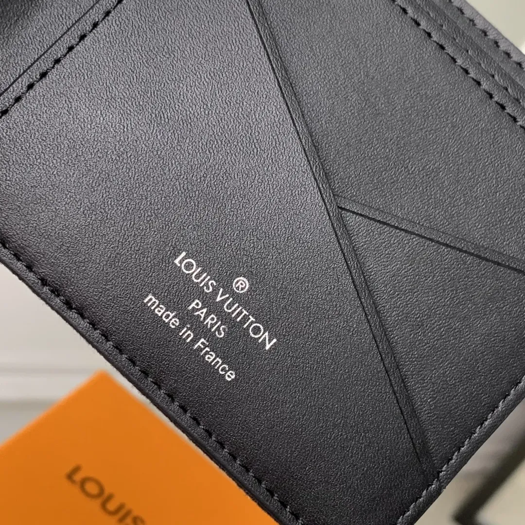 Louis Vuitton 黒カラーエmbroidery Wallet - 画像 (8)