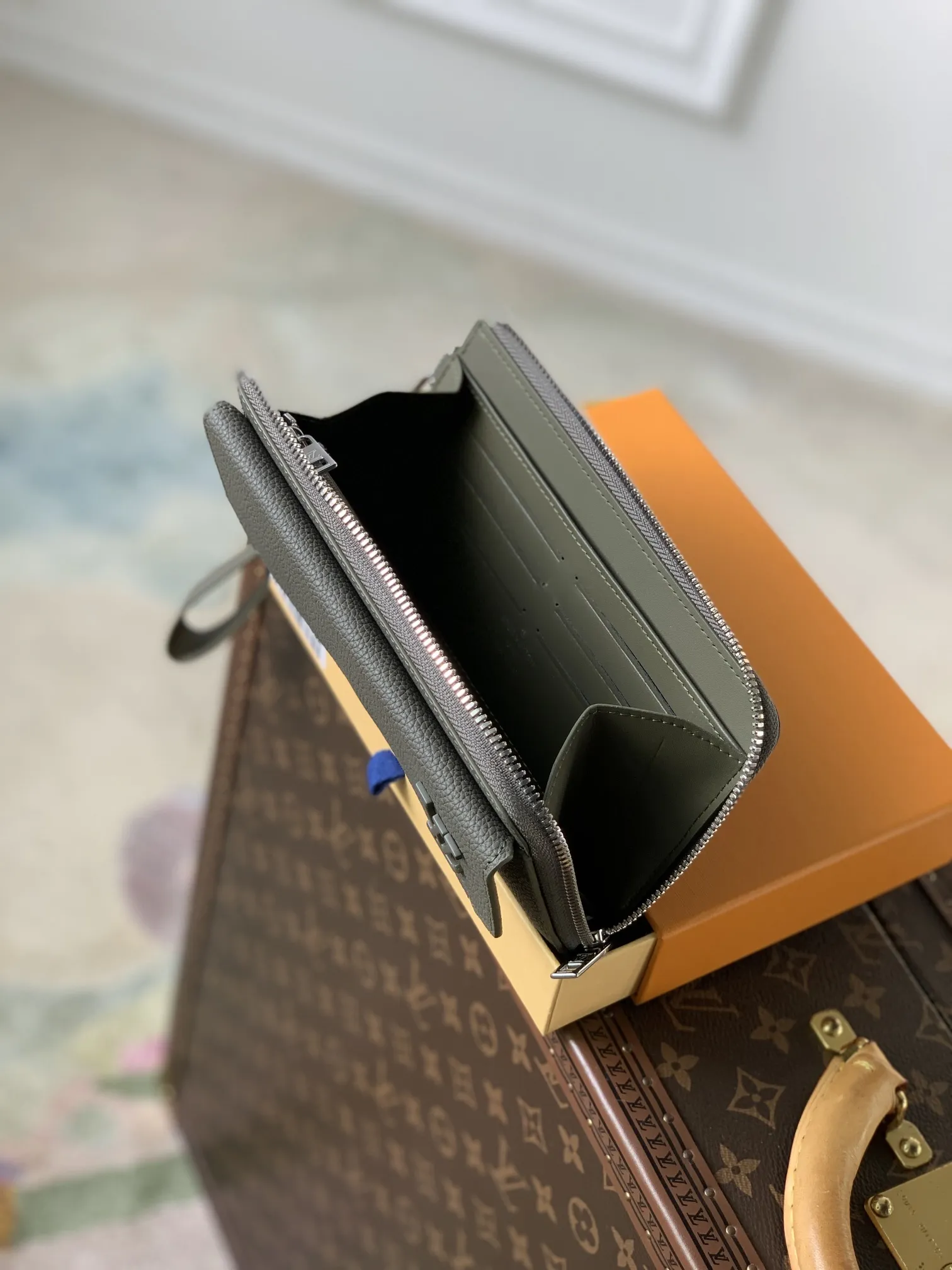 LOUIS VUITTON 緑色 Aerogram 長型財布 - 画像 (9)