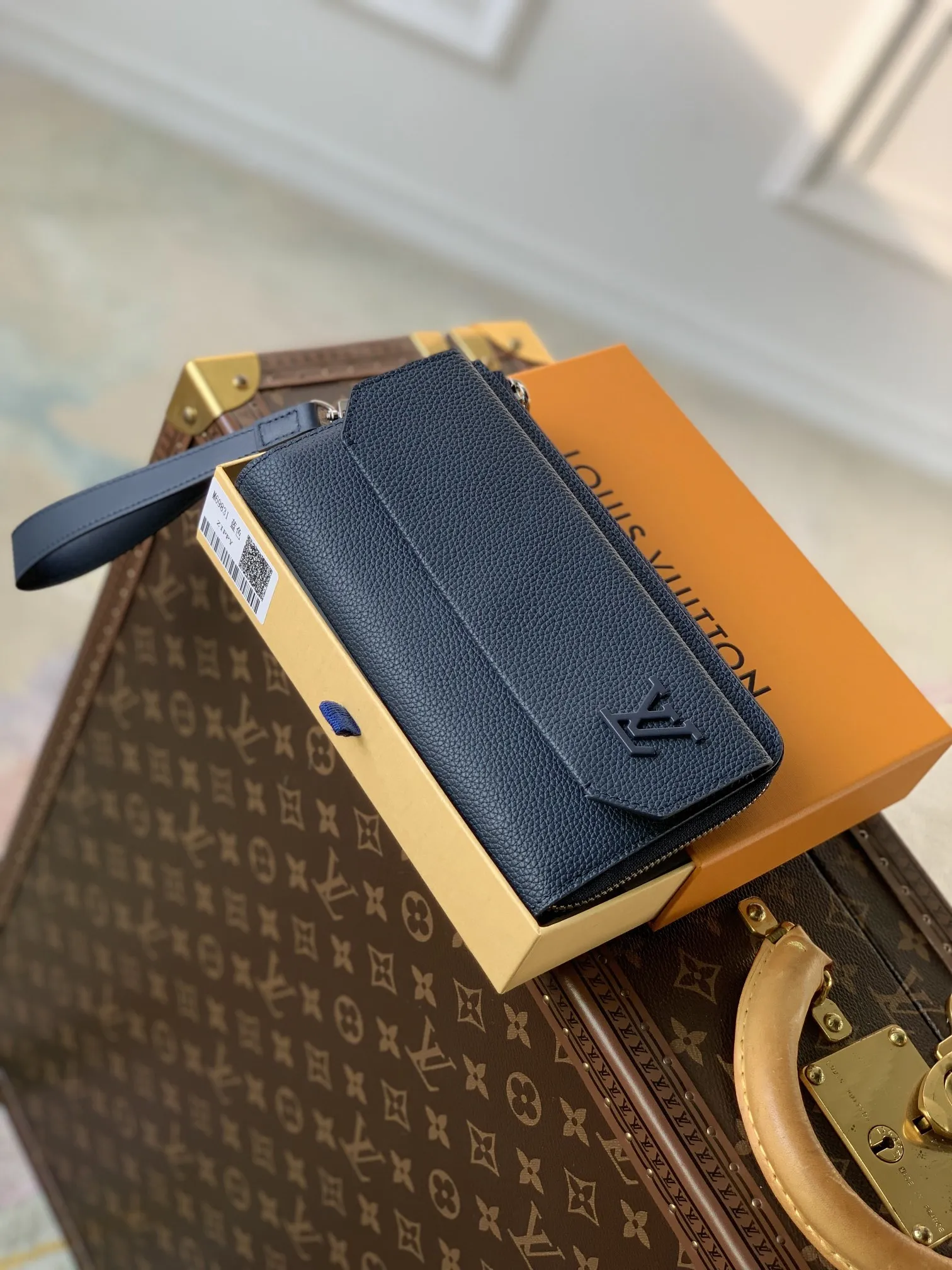 LOUIS VUITTON Aerogram 長財布 ブルー M69831