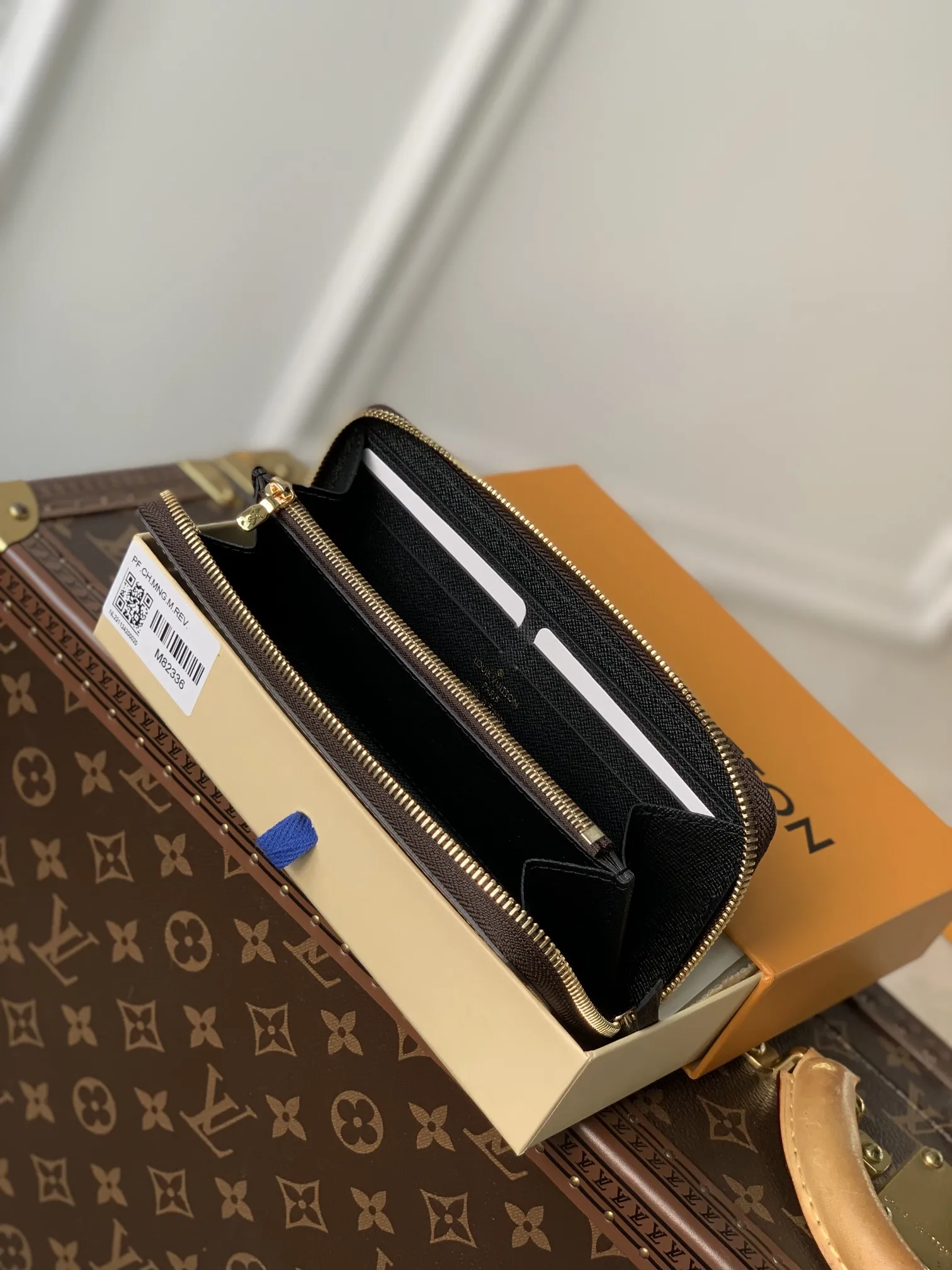 Louis Vuitton グレー Portefeuille Clemence 長財布 - 画像 (5)