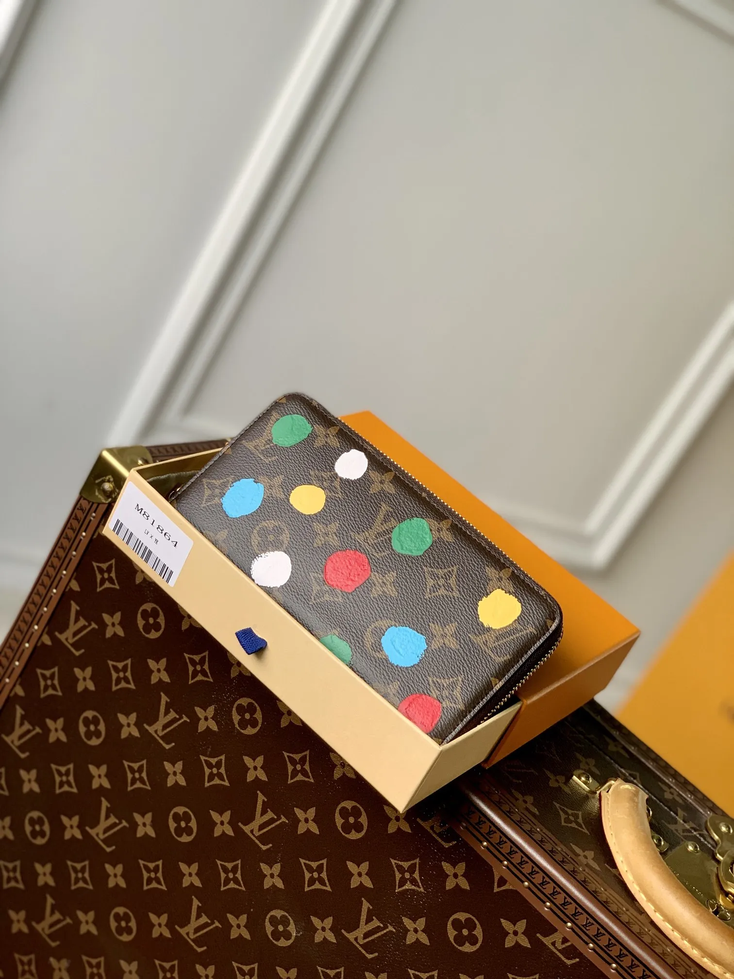 Louis Vuitton カラフルドット Zippy Wallet