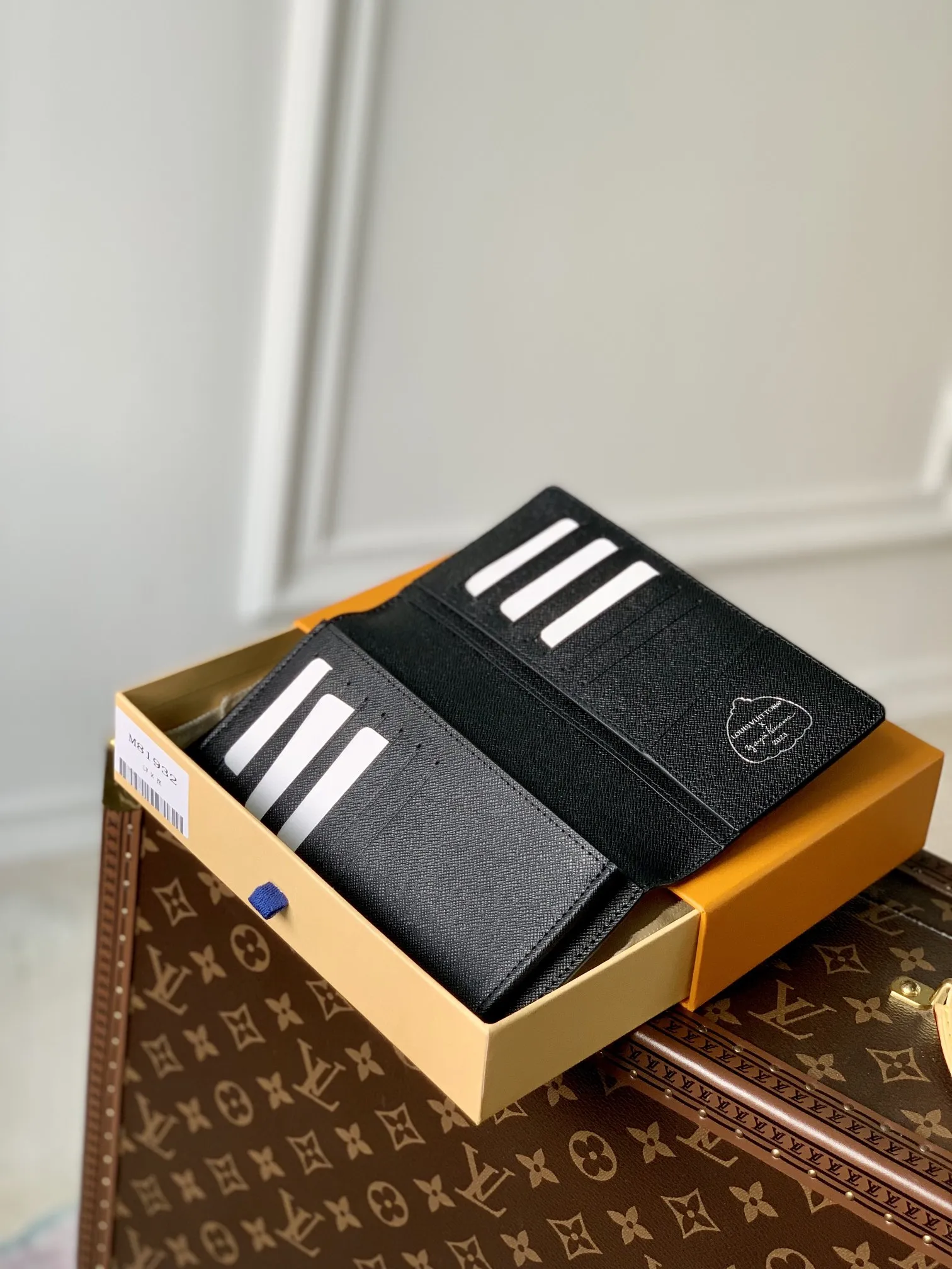 ルイヴィトン 黒 草間弥生コラボ財布 - 画像 (5)